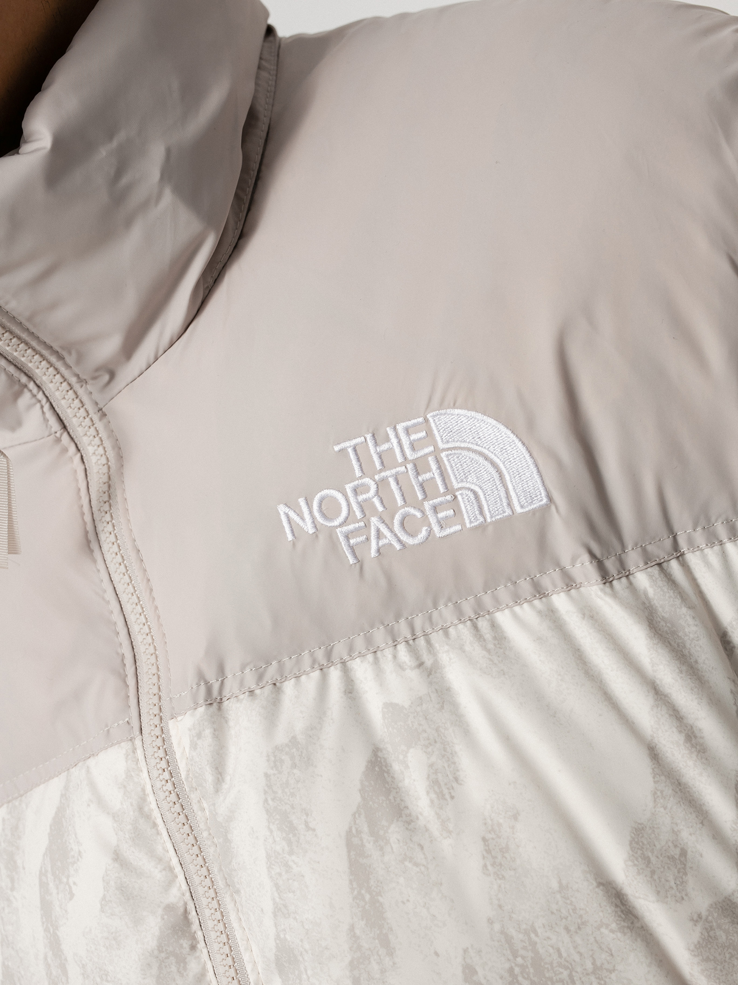 The North Face 1996 Retro Nuptse Jacket (silver grey wooden tiger print)