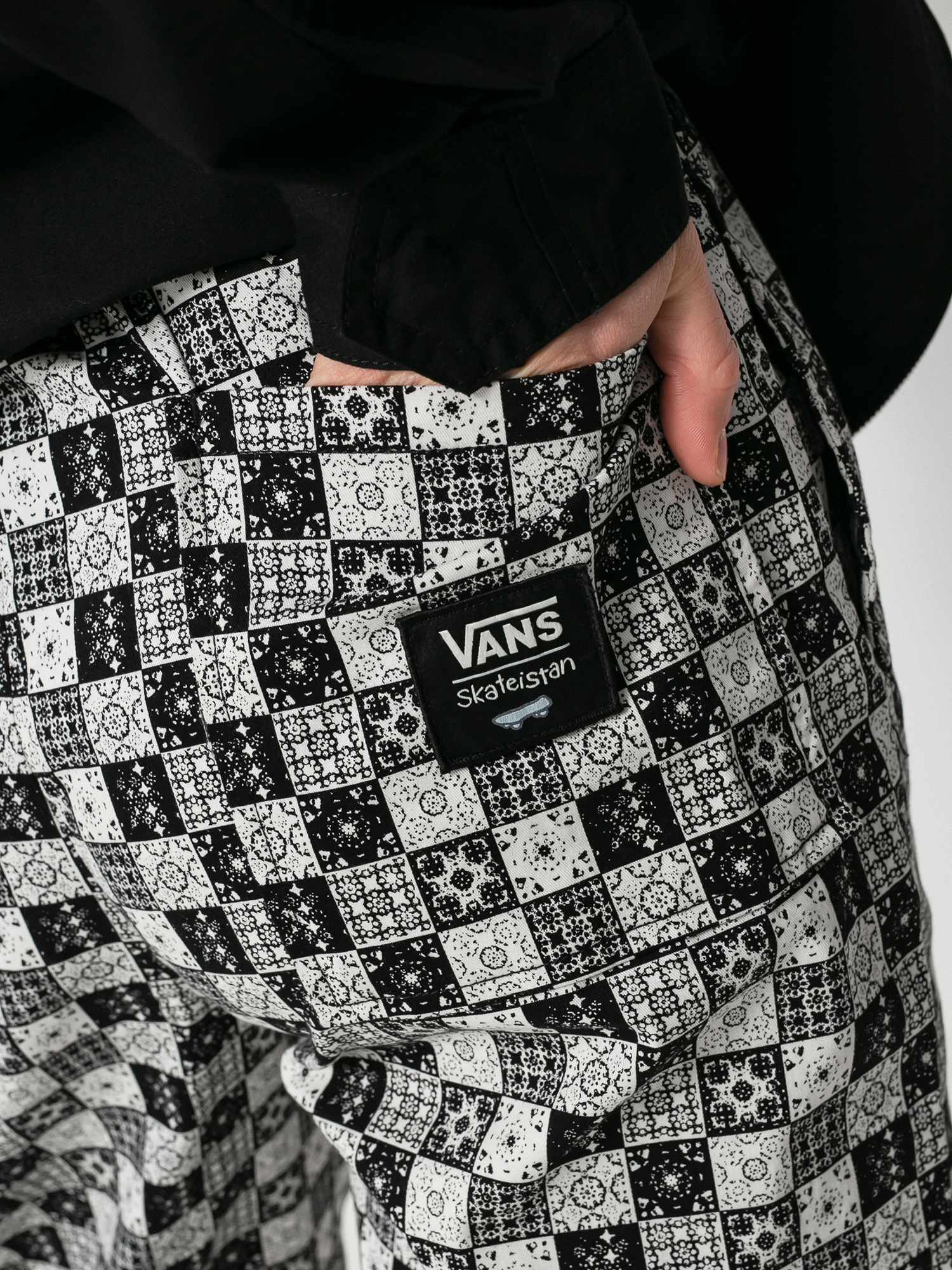 Vans X Skateistan Hose Wmn (black)