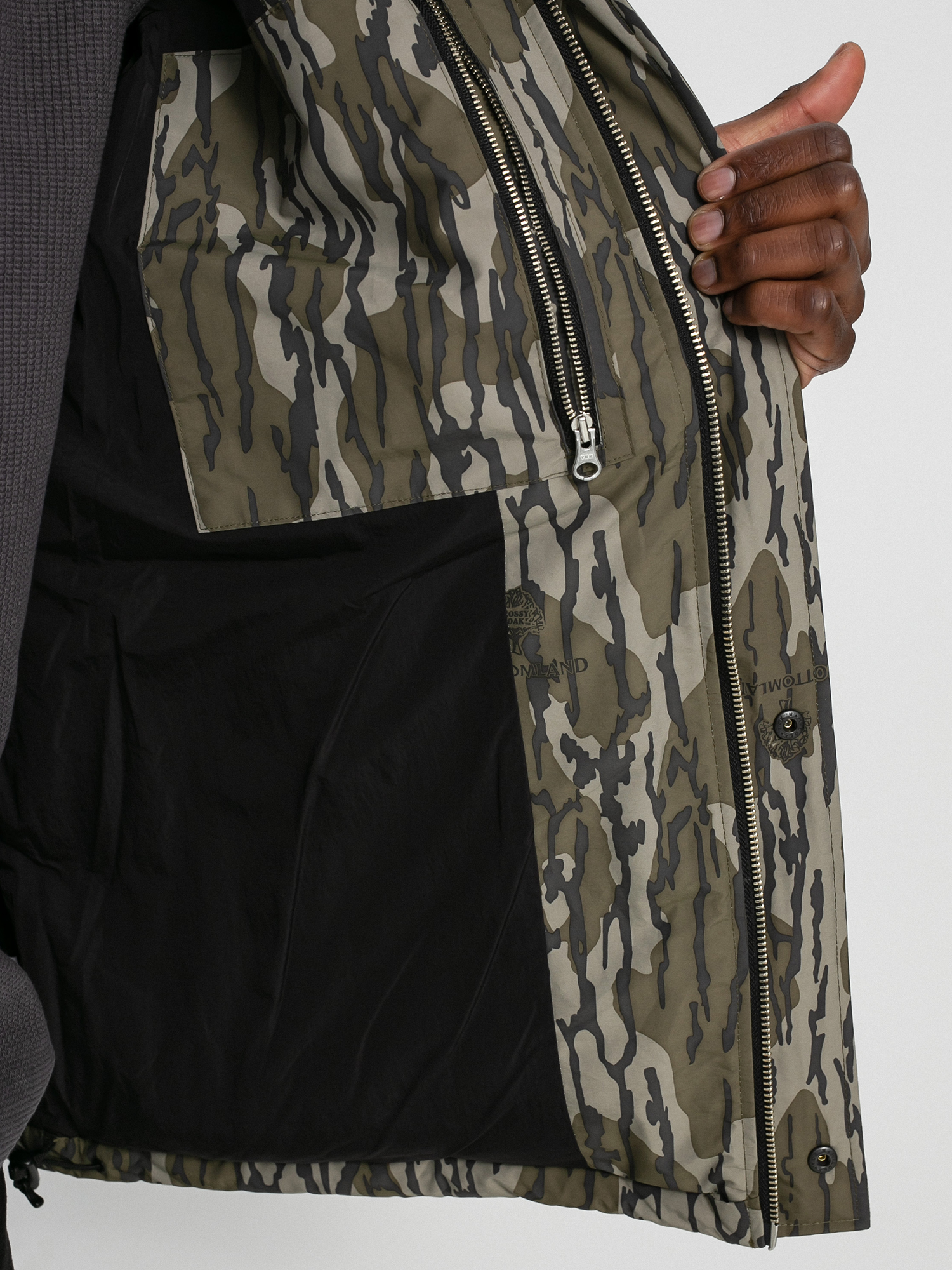 Stussy Mossy Oak Down Puffer Jacket (camo)
