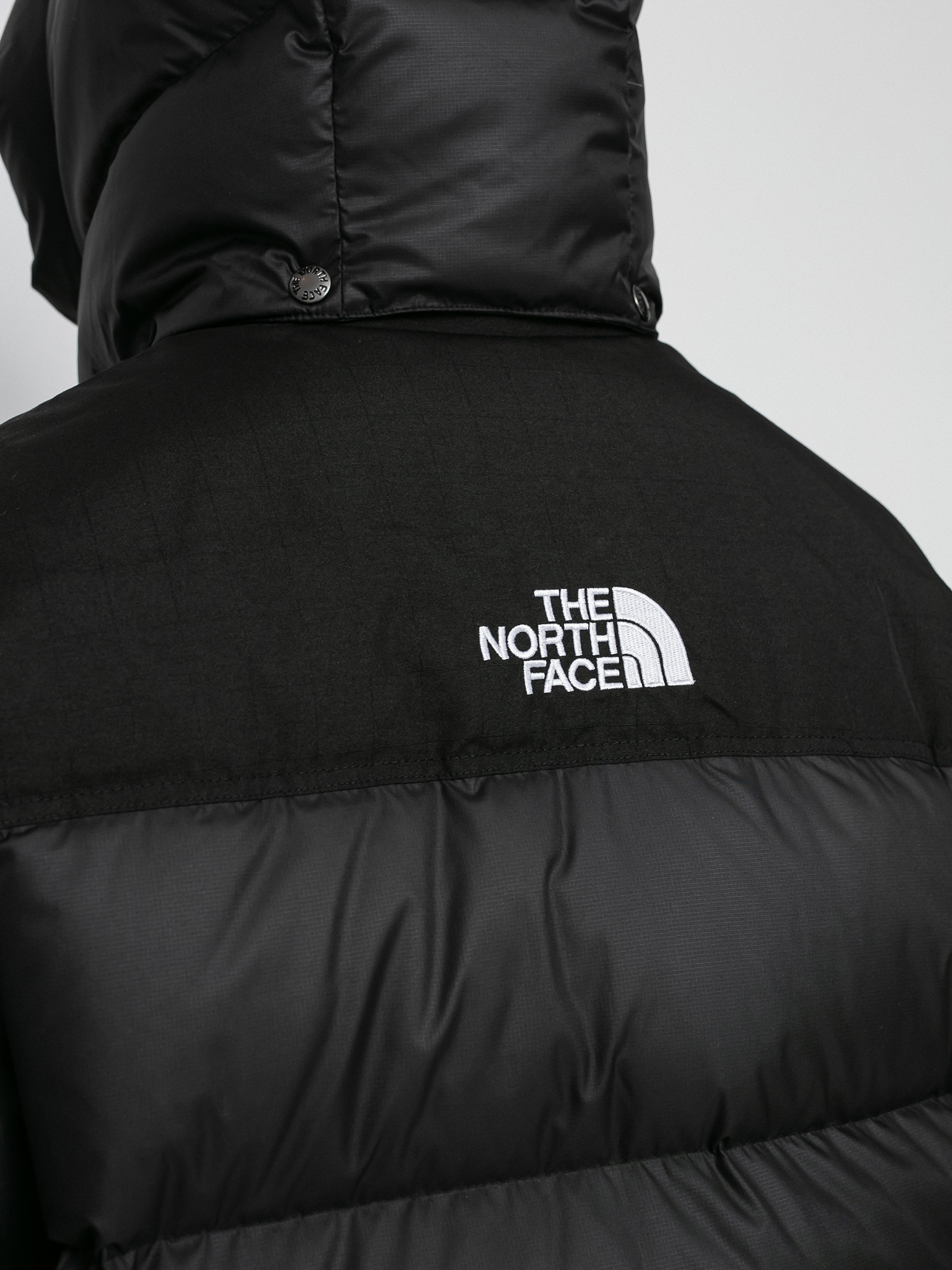 The North Face Black Box Hmlyn Parka Jacket (tnf black/tnf red)