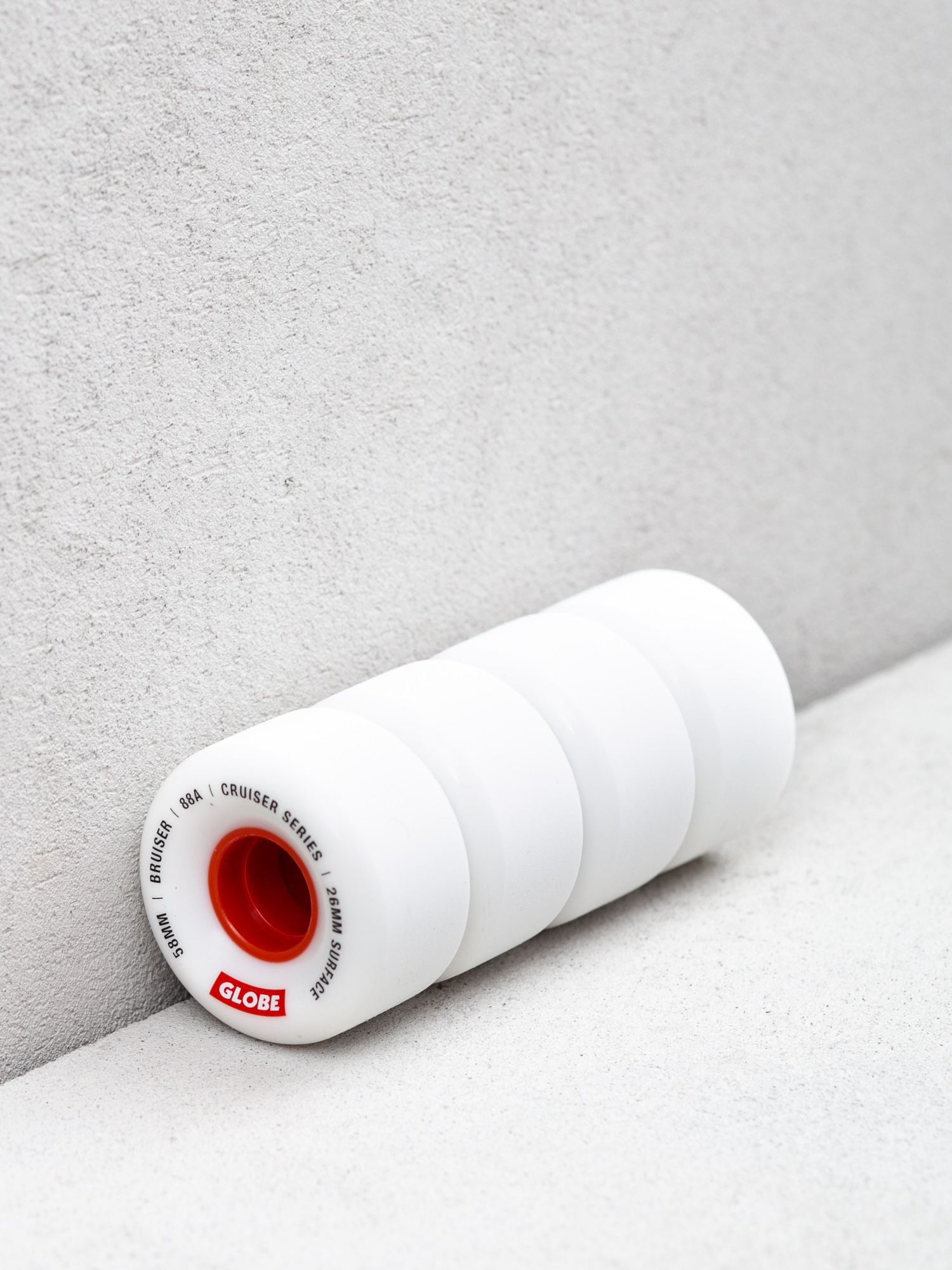 Globe Bruiser Wheels (white/red)