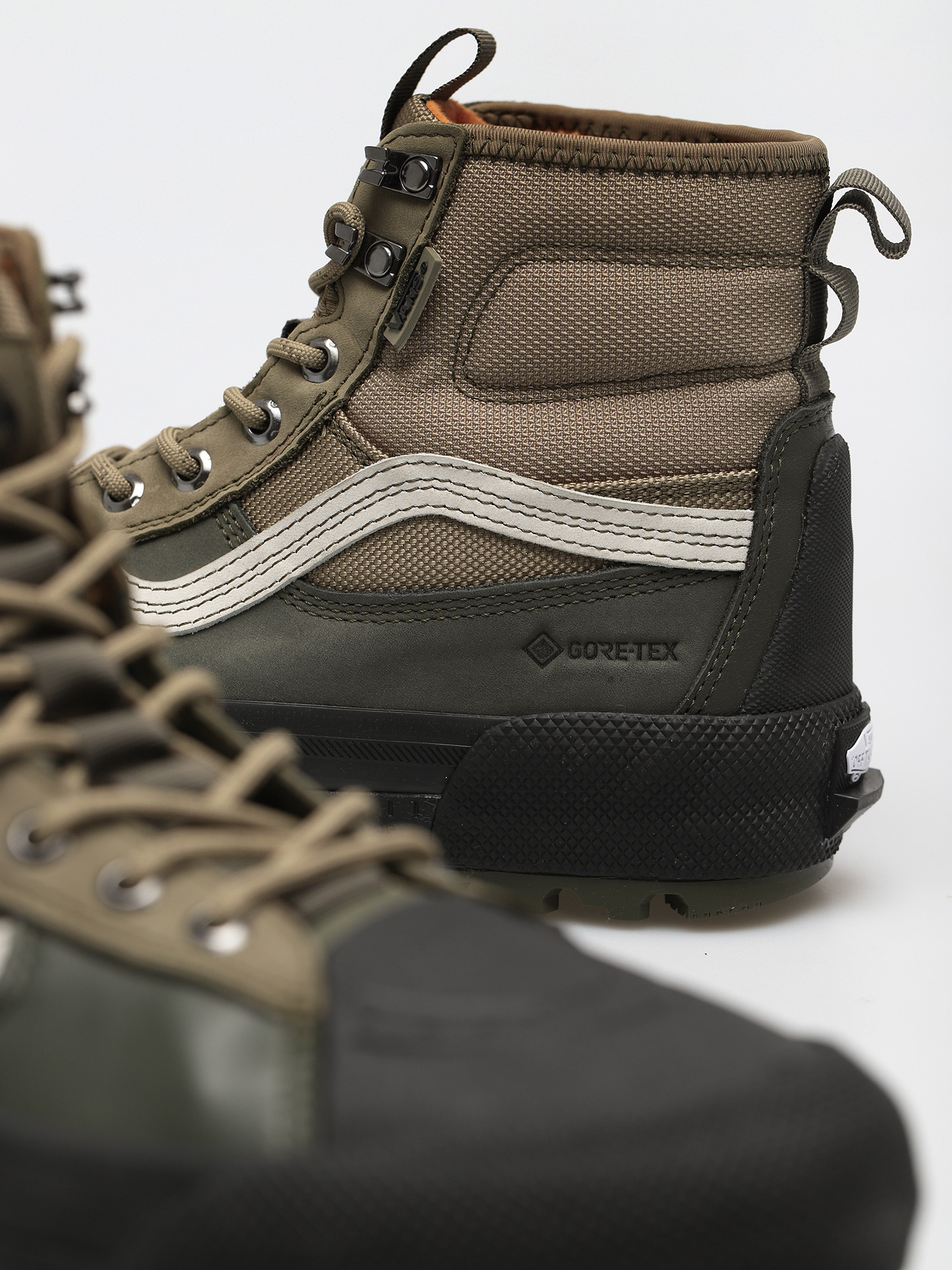 Vans Sk8 Hi Gore Tex MTE 3 Shoes (rucksack/covert green/black)