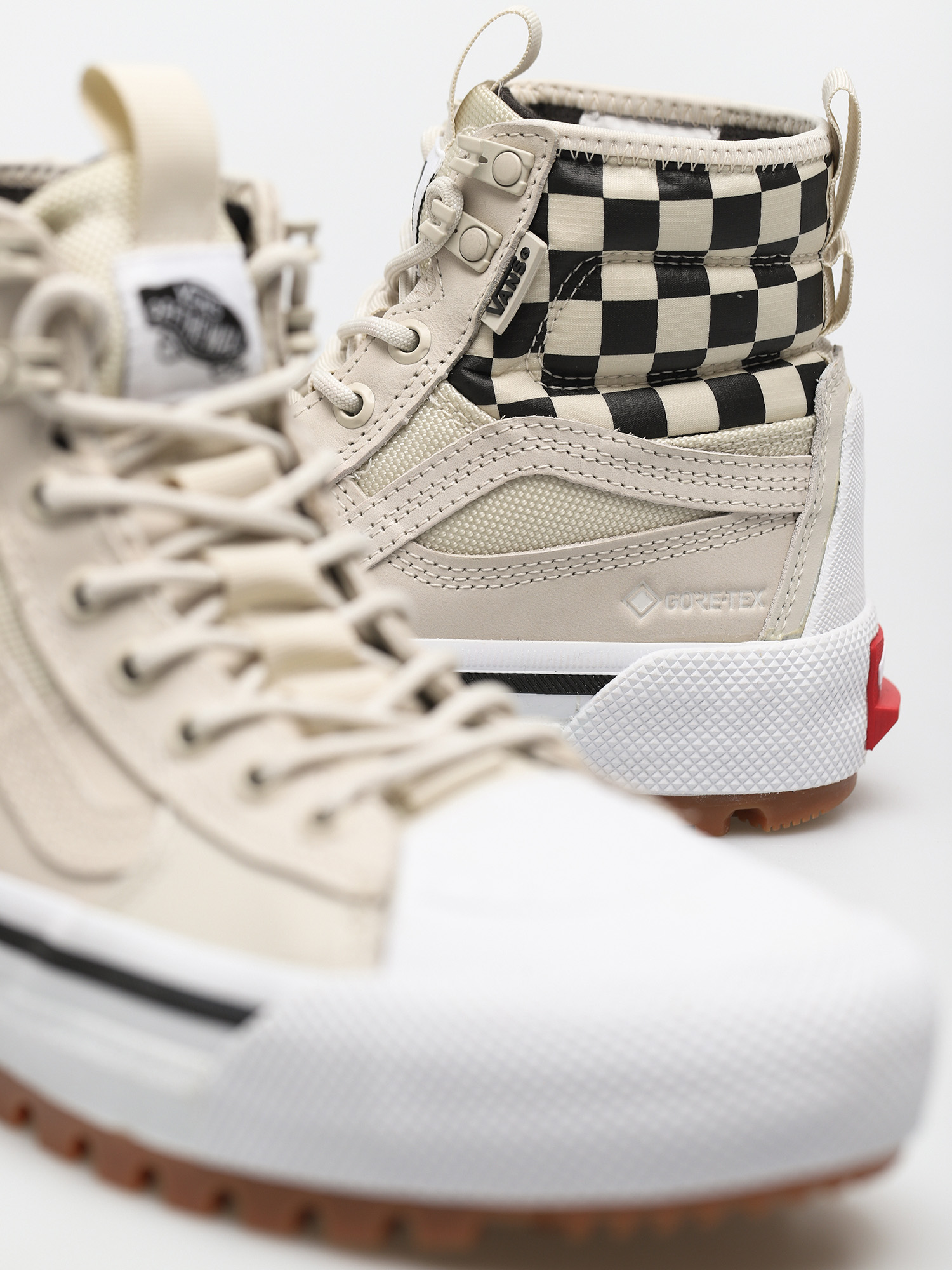 Vans Sk8 Hi Gore Tex MTE 3 Schuhe (checkerboard/true white/black)