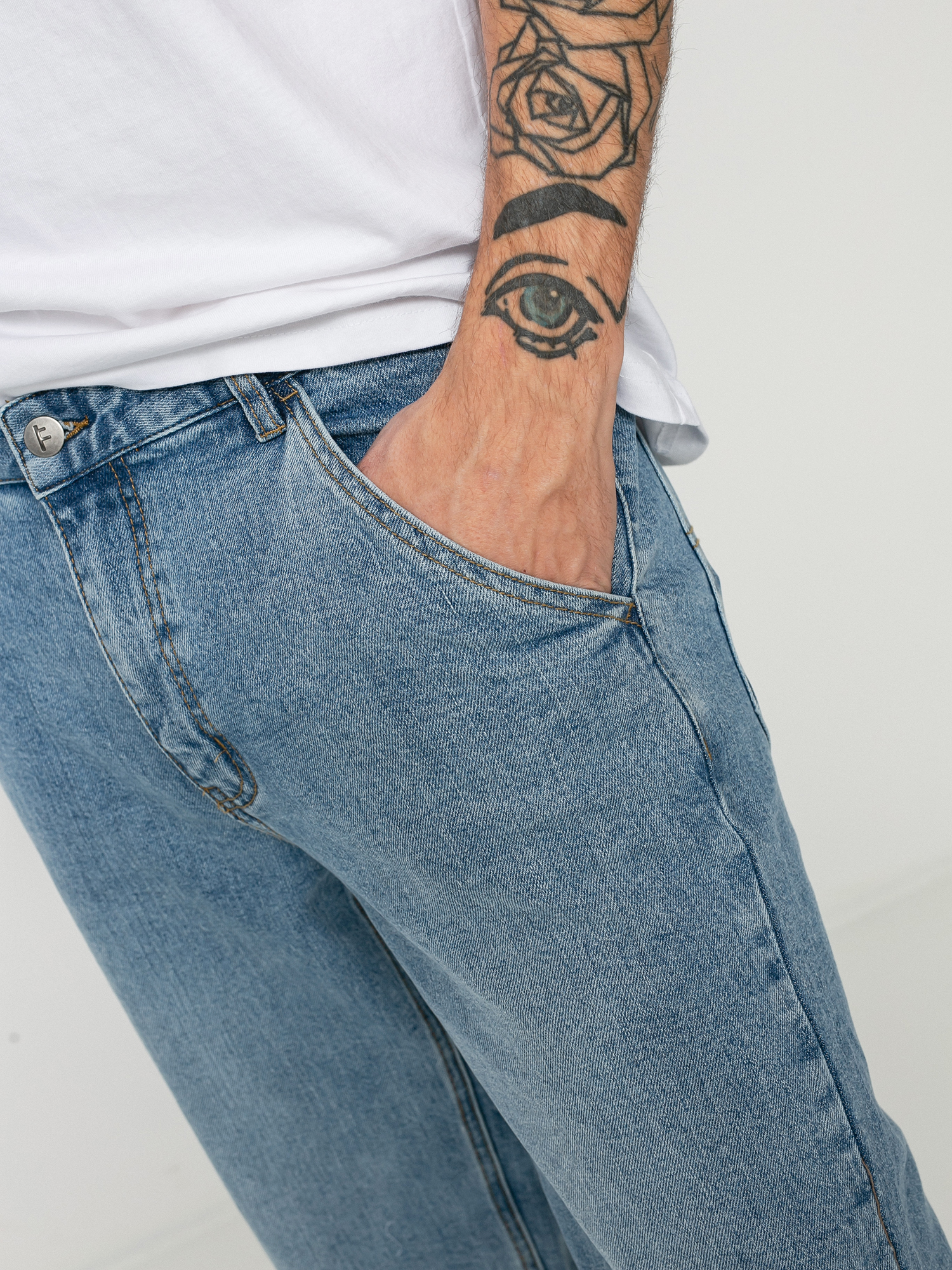 Former Distend Baggy Pants (washed blue)