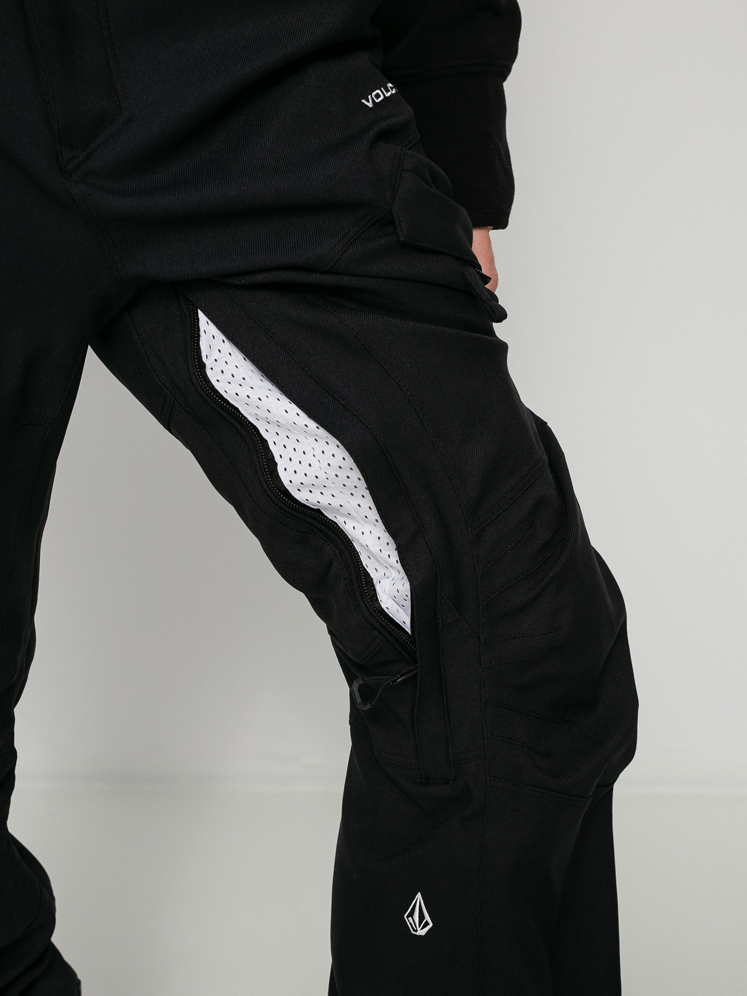 Mens Volcom New Articulated Snowboard pants (black)