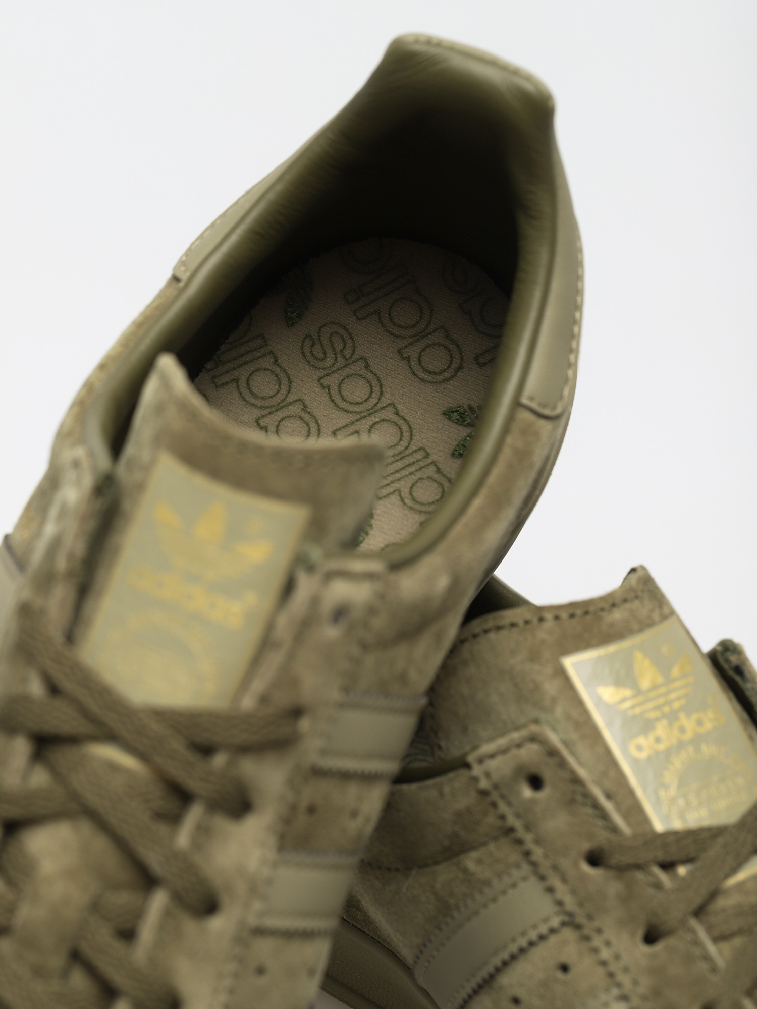 adidas Originals Broomfield Shoes (focoli/orbgrn/goldmt)