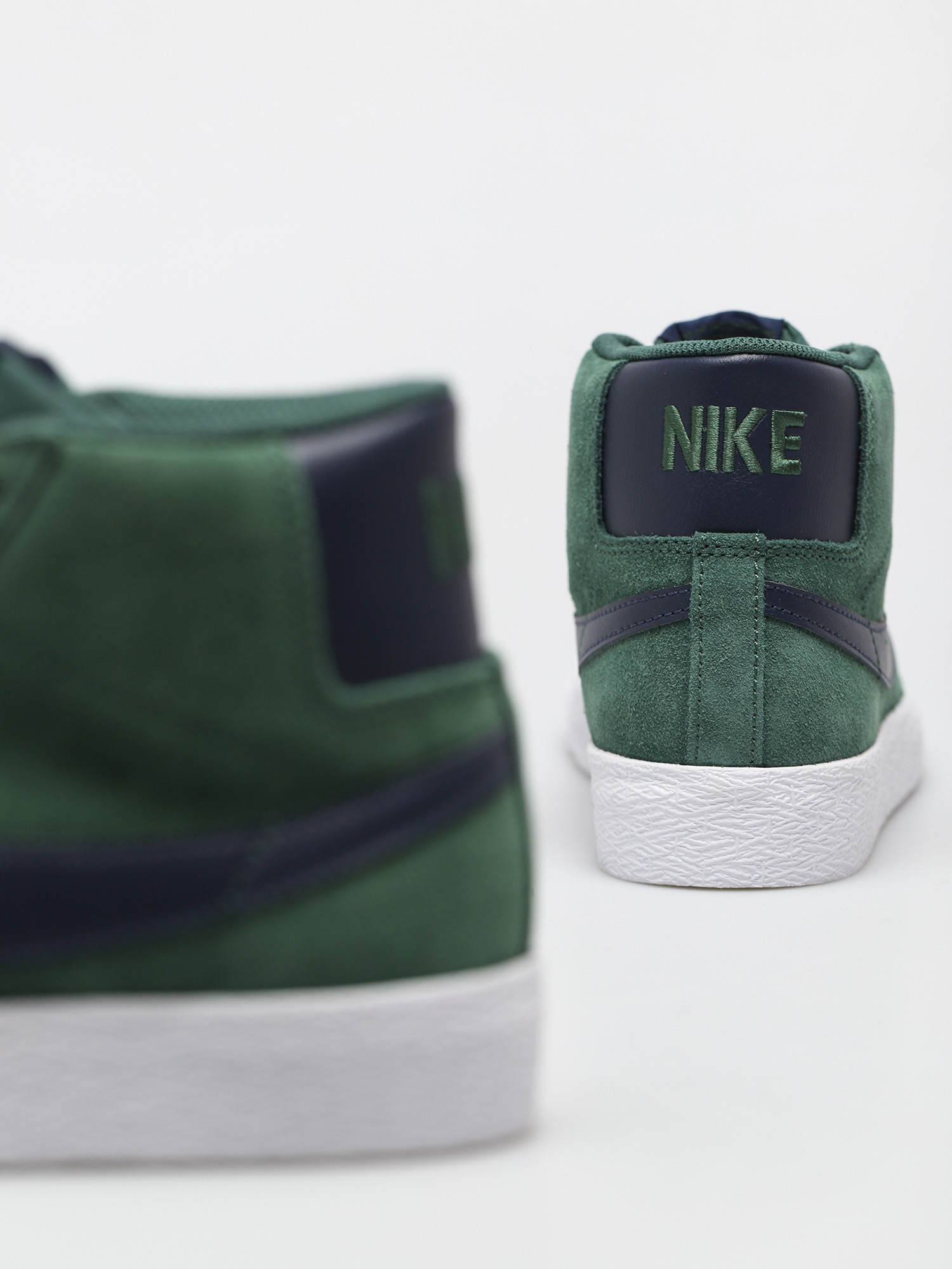 Nike SB Zoom Blazer Mid Shoes (noble green/midnight navy noble green)