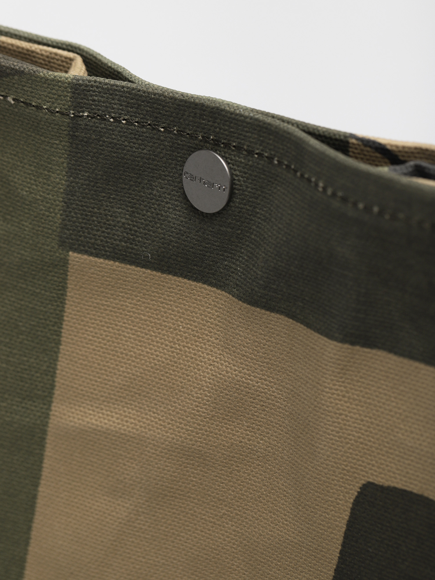 Carhartt WIP Lunch Bag Tasche (camo mend)