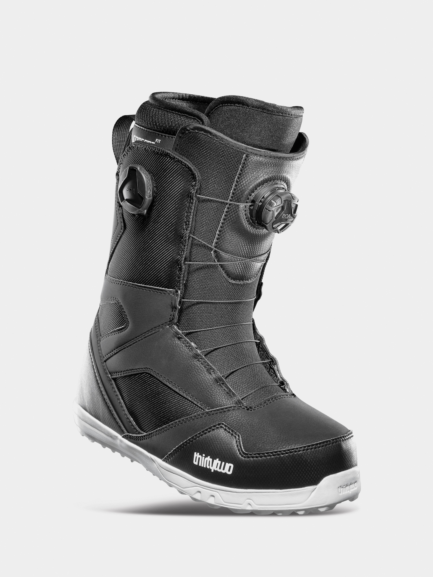 thirty two snow boots