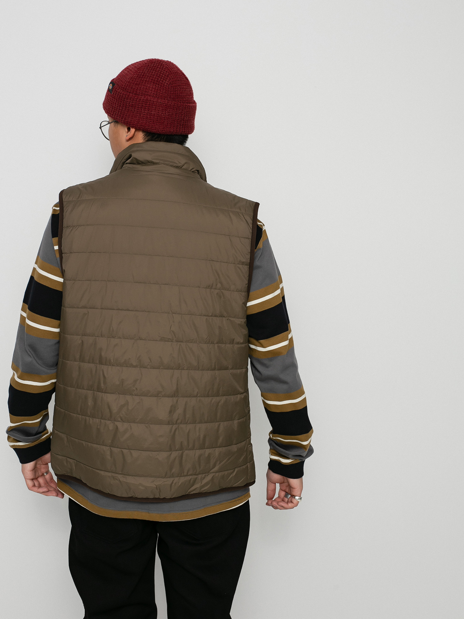 おすすめ特集volcom ダウンベスト　puff vest