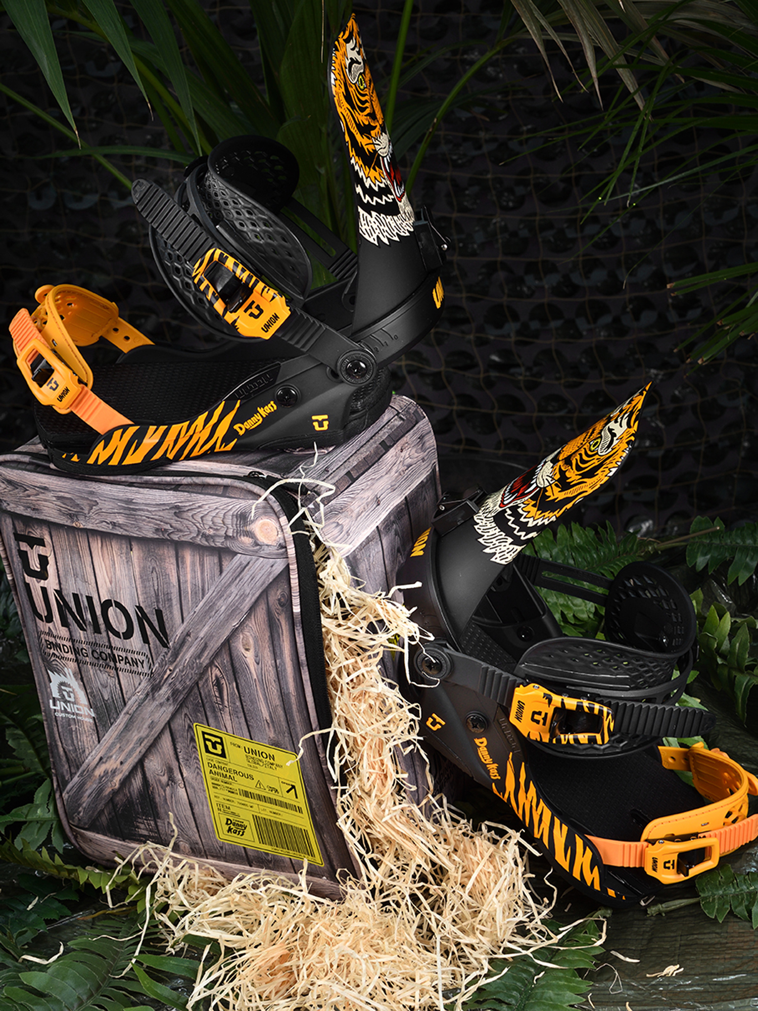 Union Danny Kass 10 Year Snowboard bindings (tiger style)