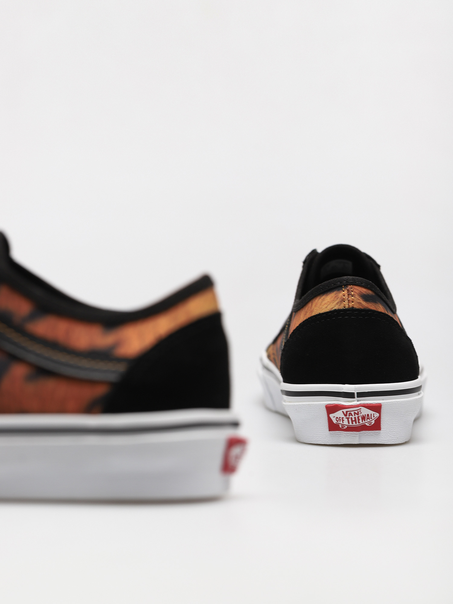 Vans Old Skool Tapered Shoes (tiger/true white)