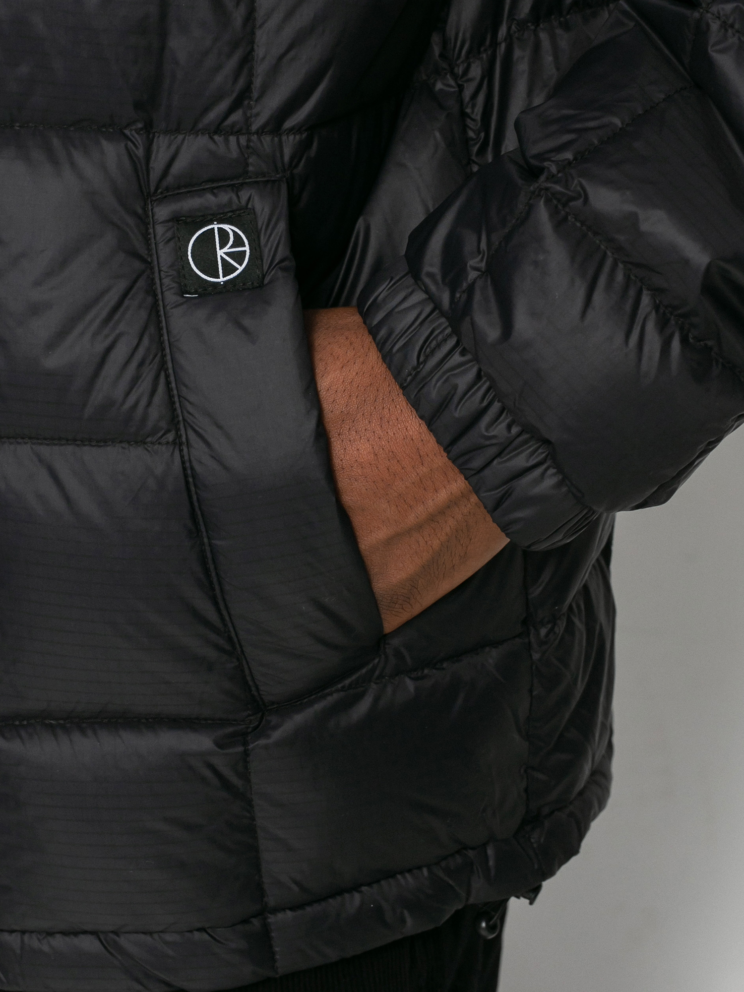 Polar Skate Lightweight Puffer Jacket (black)