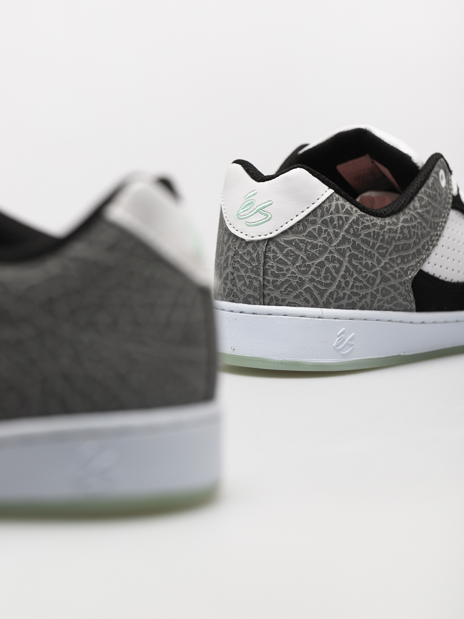 eS Accel Slim Shoes (black/white/turquoise)