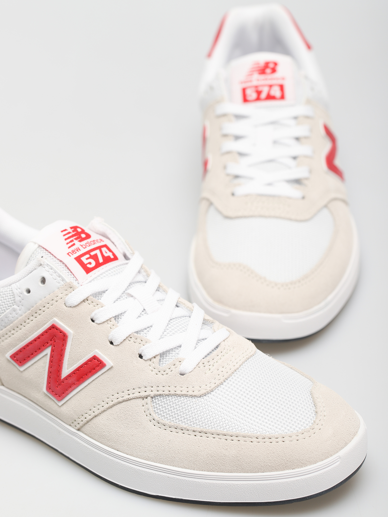 New balance 300 white red best sale suede trainers