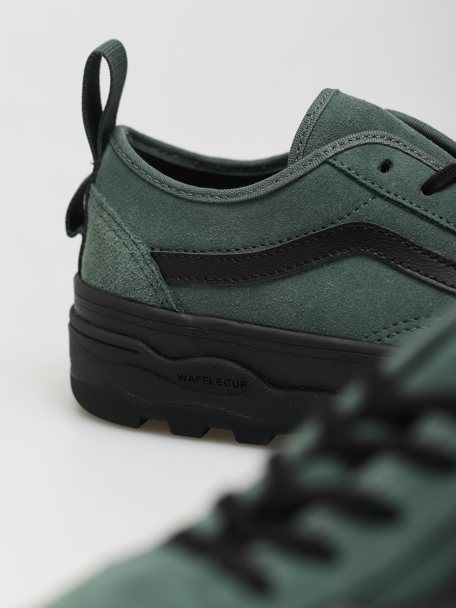 Vans Sentry Old Skool Wc Shoes - green (jungle green/blk) display picture 1