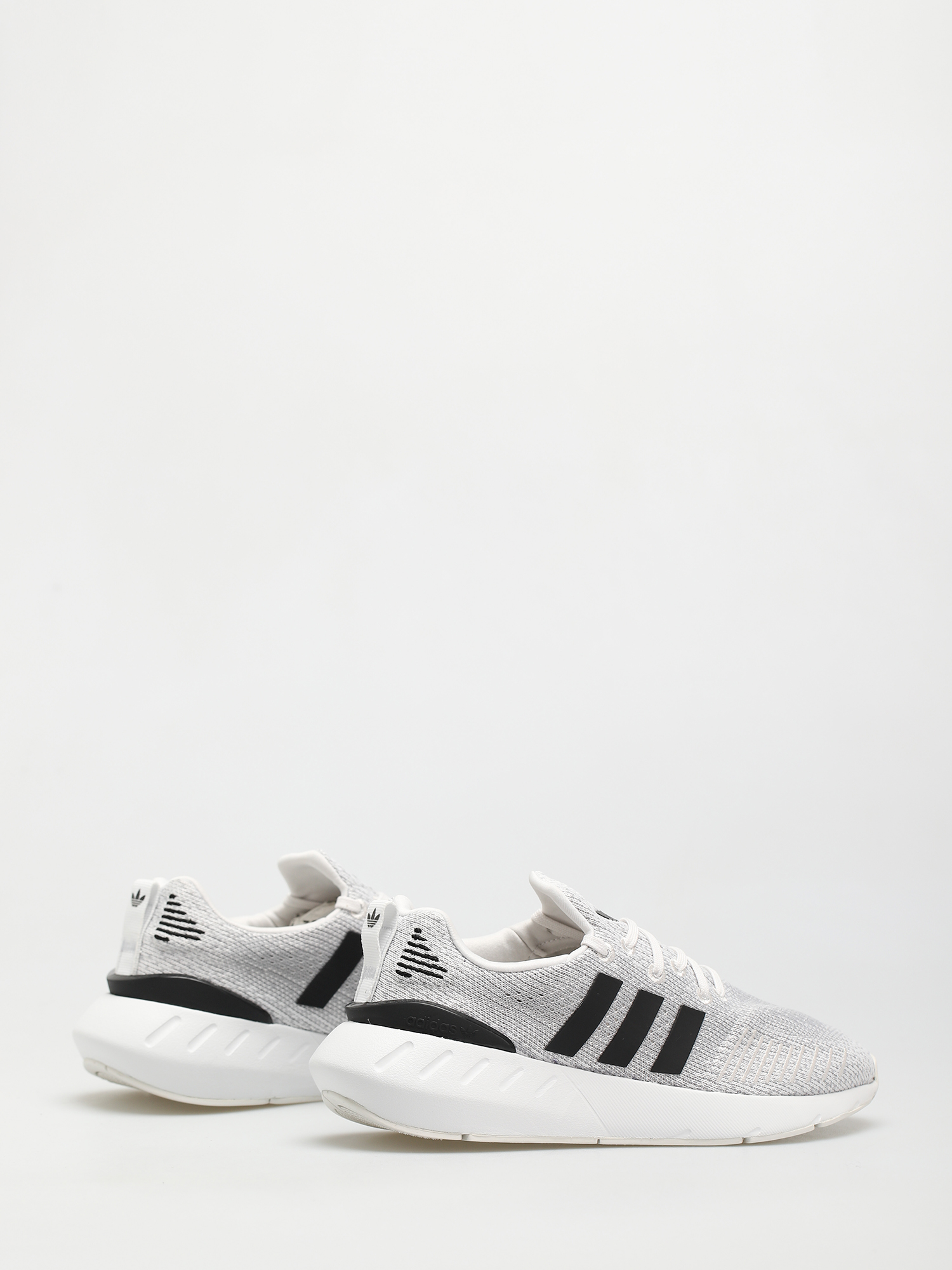 adidas Originals Swift Run 22 Shoes Wmn (crywht/cblack/gretwo)