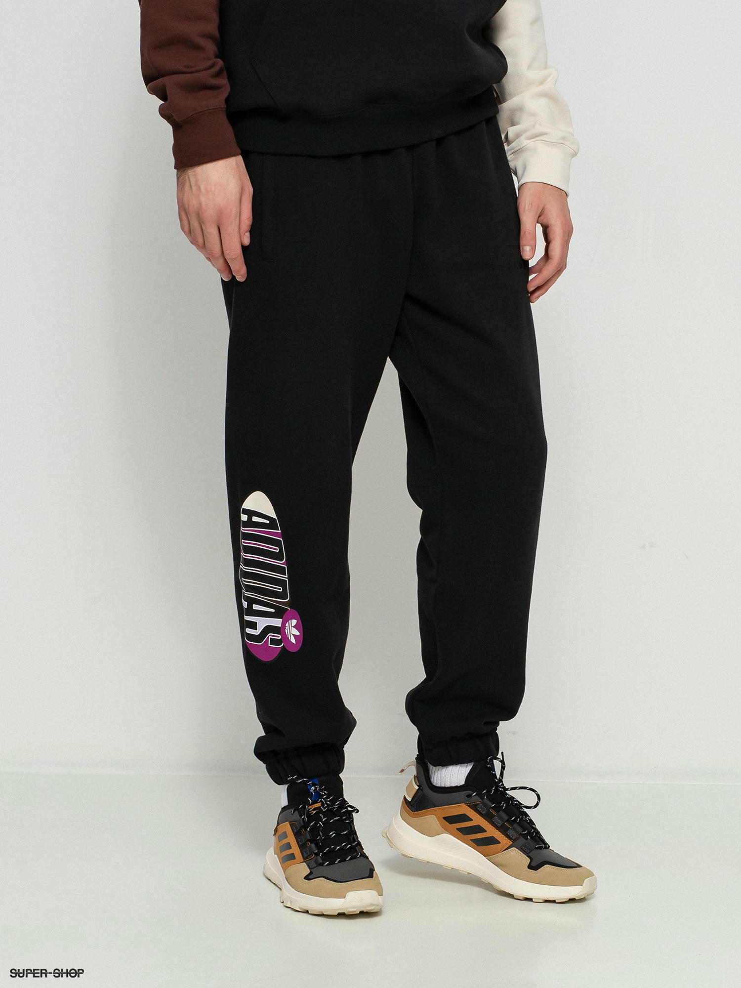 adidas originals on edge track pants