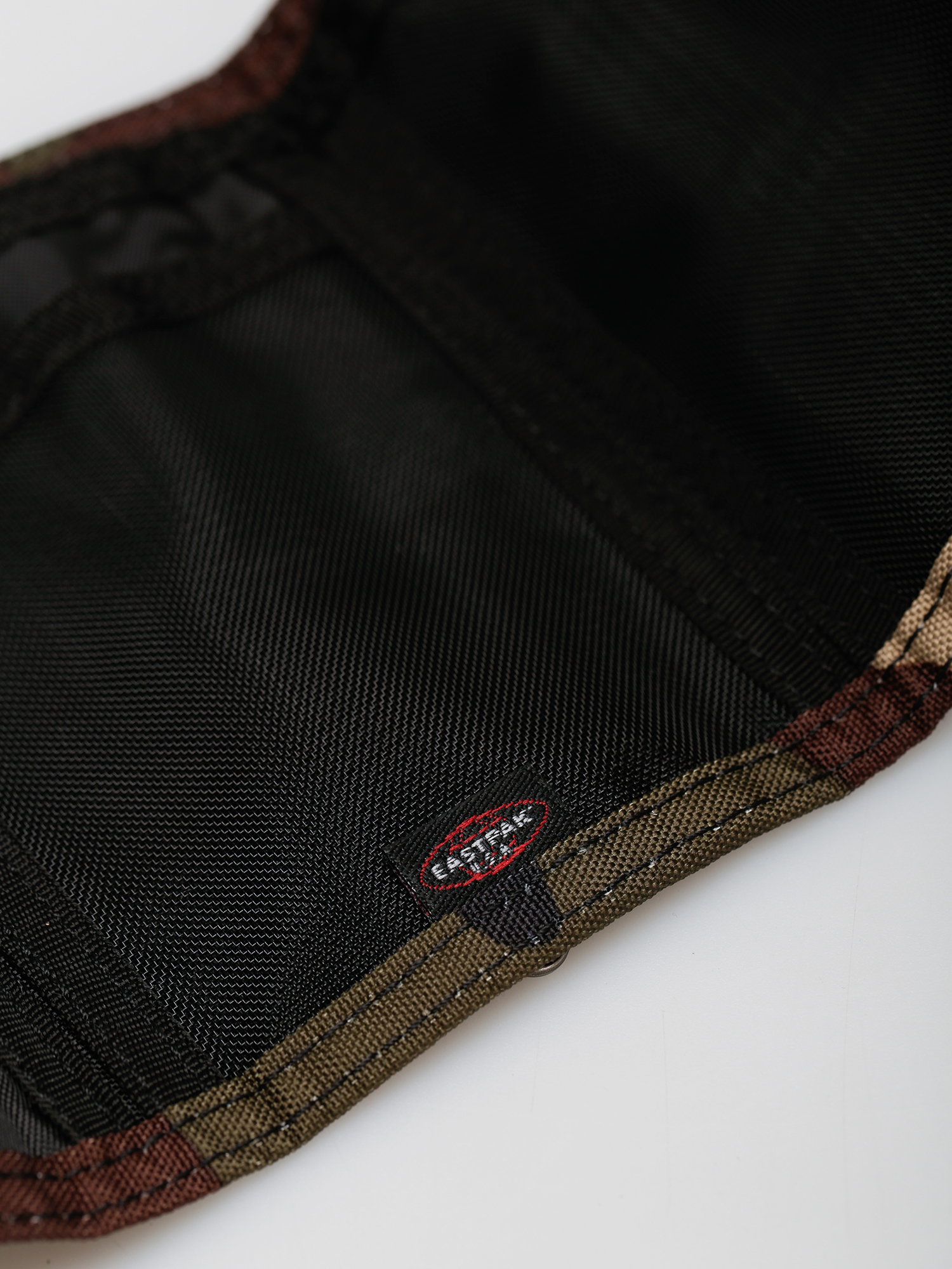 Eastpak Crew Single Geldbörse (camo)
