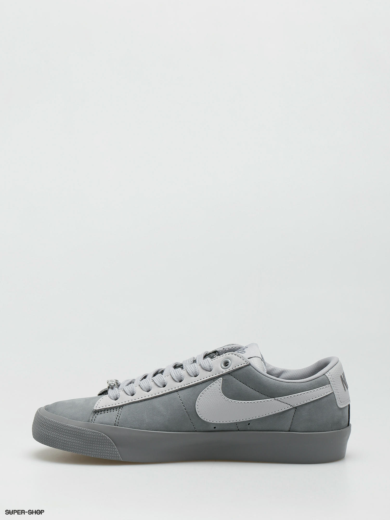 nike sb zoom blazer low qs