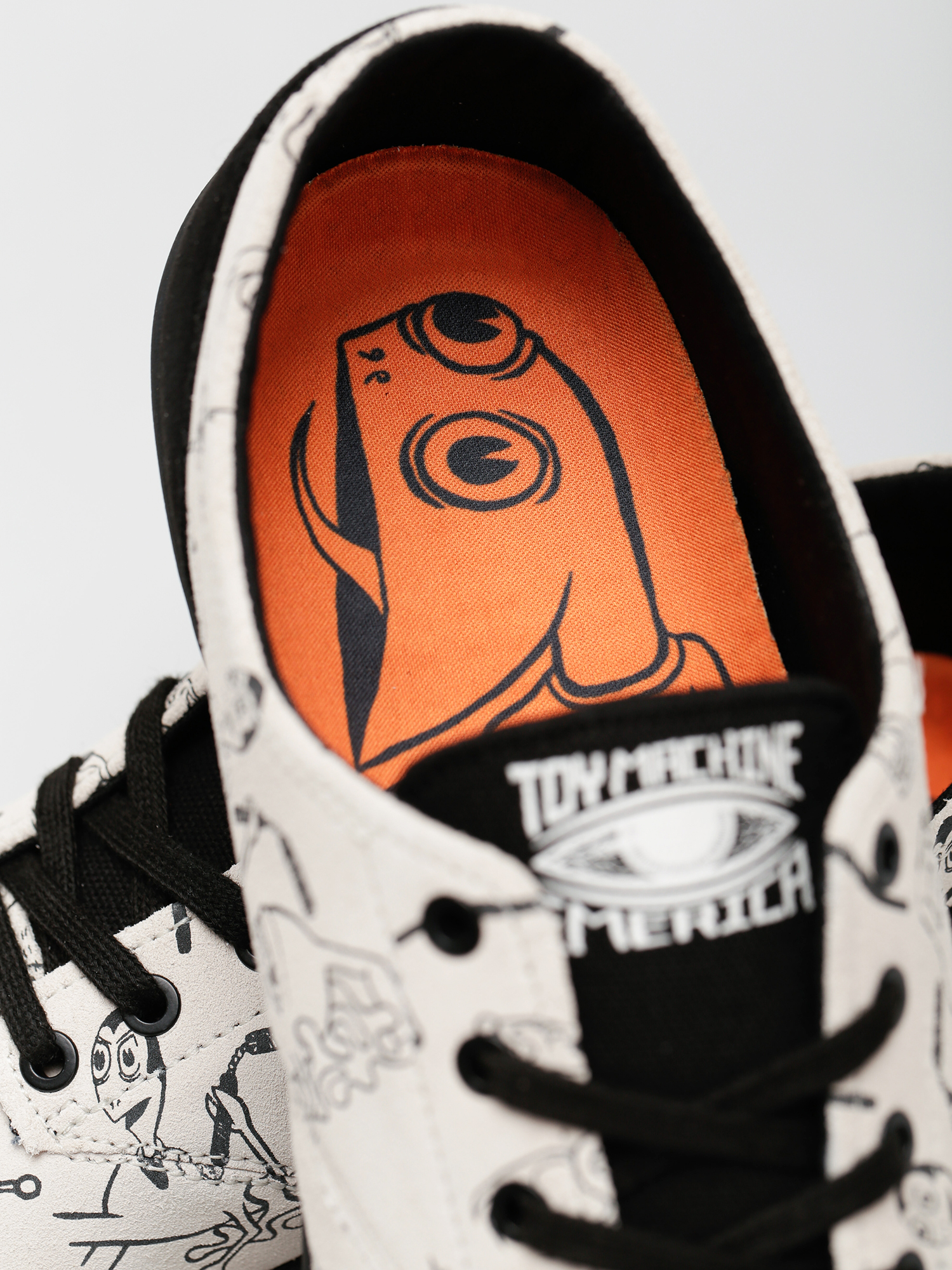 Emerica The Romero Laced X Toy Machine Shoes brown (tan/black)