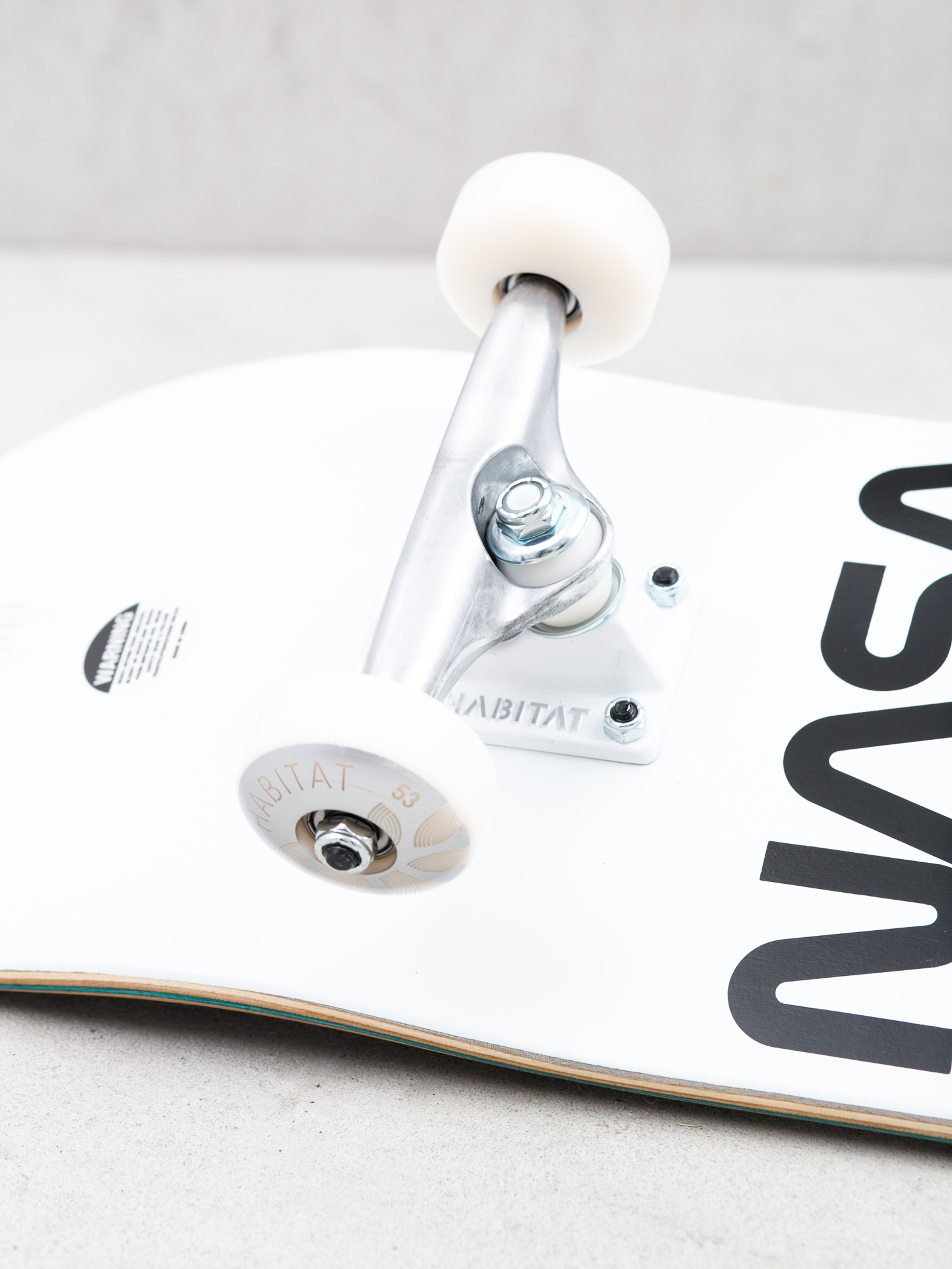 Habitat Nasa Array Skateboard (silver/white)