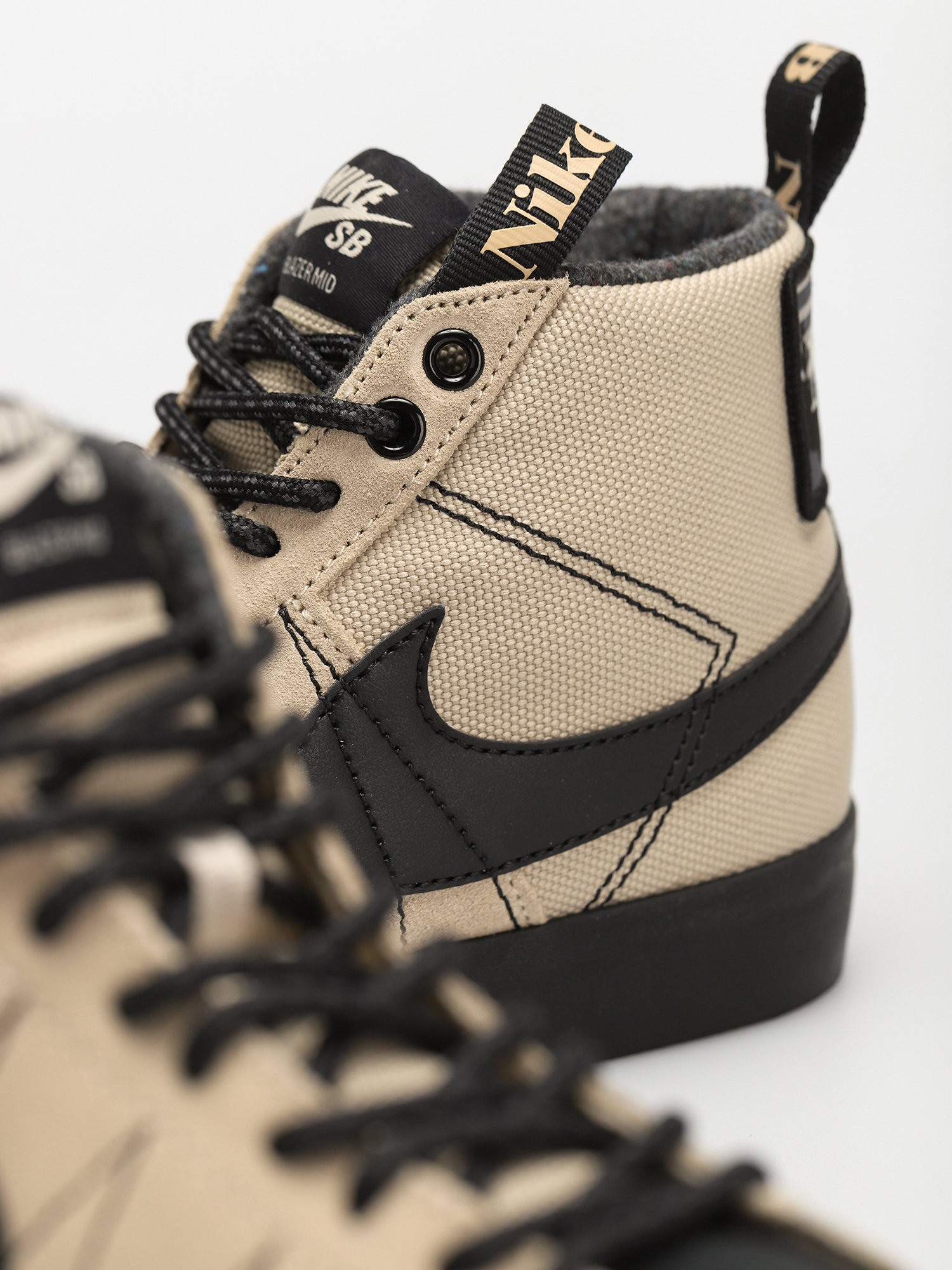 nike sb zoom blazer mid qs stussy