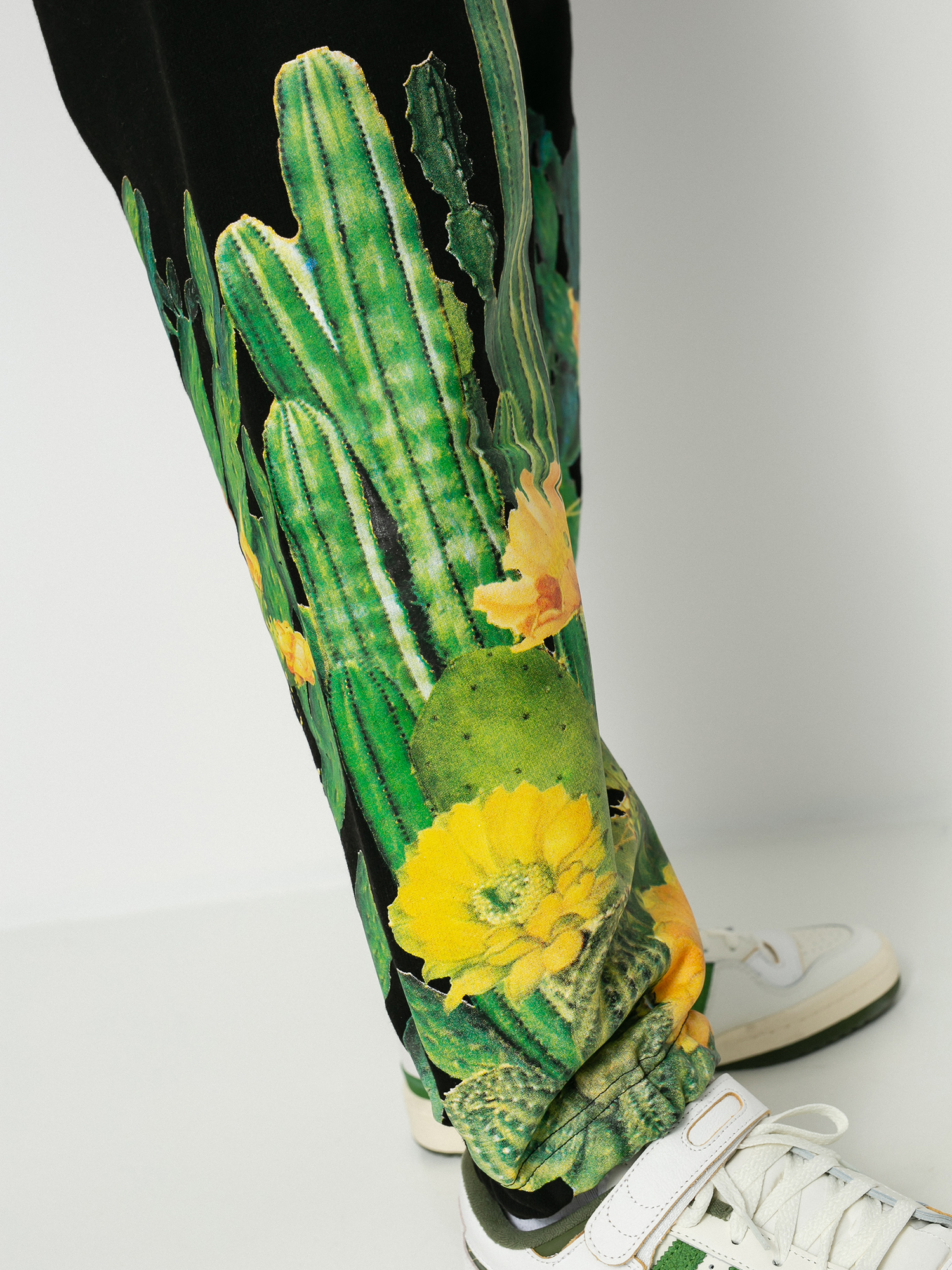 Chinatown Market Cactus Arc Pants (black)