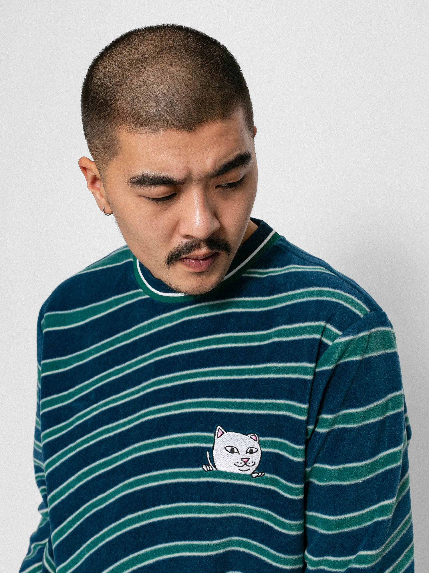 スウェット・トレーナー Ripndip Dizzy Nermal Polar Fleece Crewneck Navy/Teal L RIPNDIP Warped Striped Long Sleeve Top - Navy/Teal – Dolls Kill