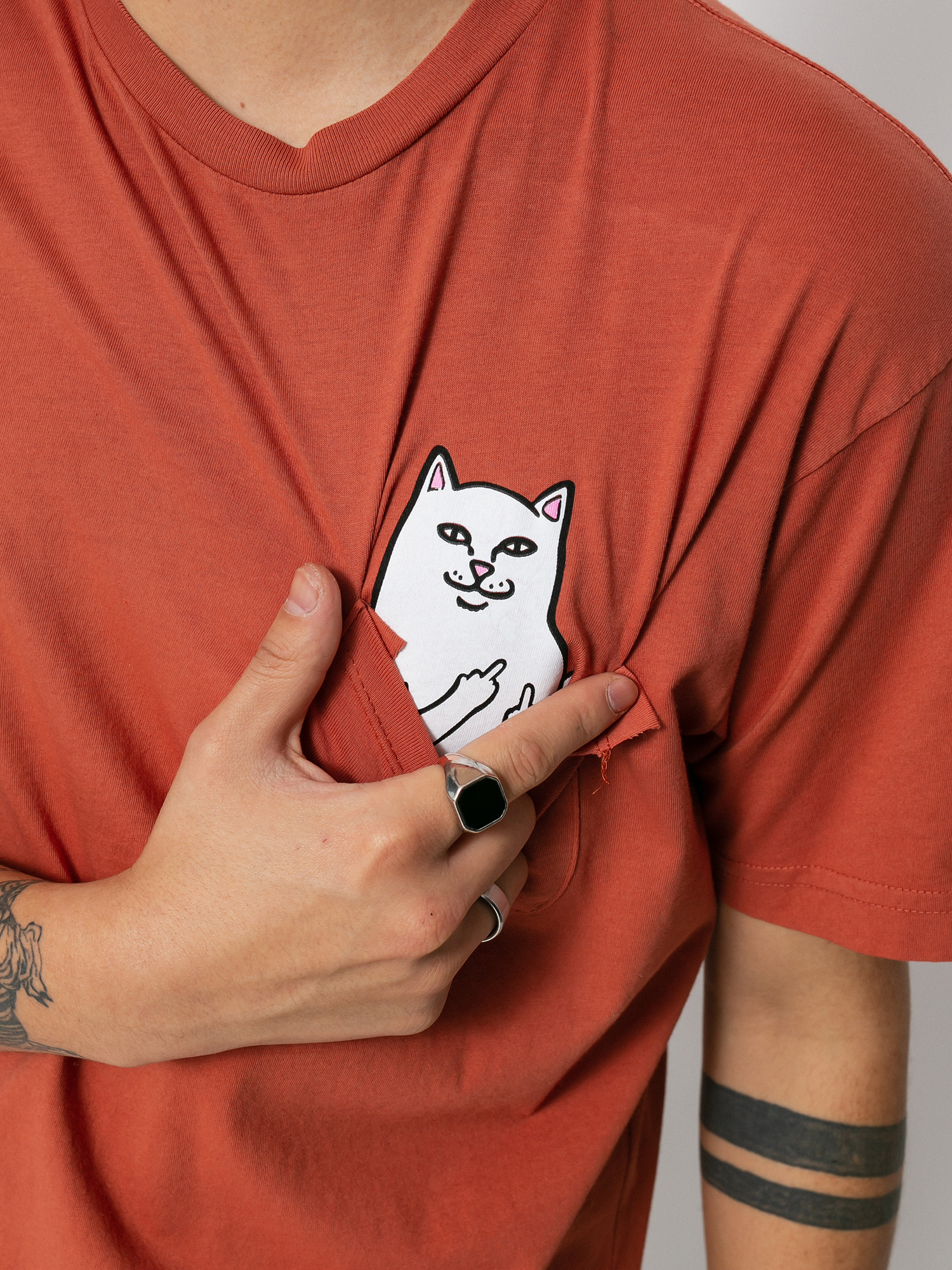 RipNDip Lord Nermal Pocket T-shirt (clay)
