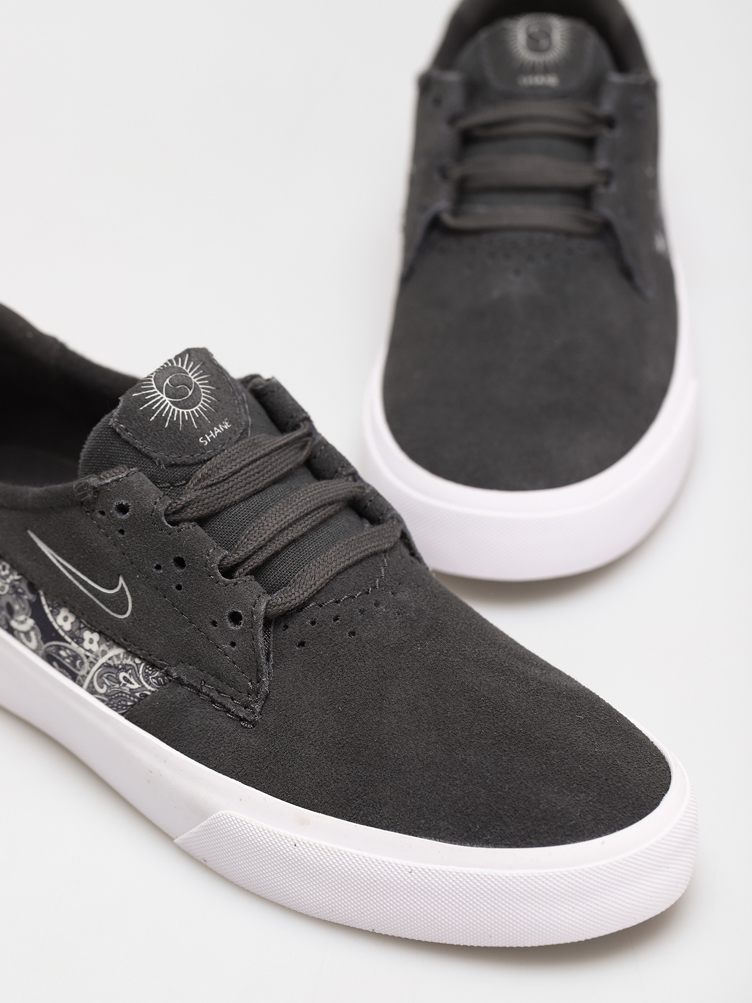 Nike SB Shane Premium Shoes (dk smoke grey/grey fog white black)