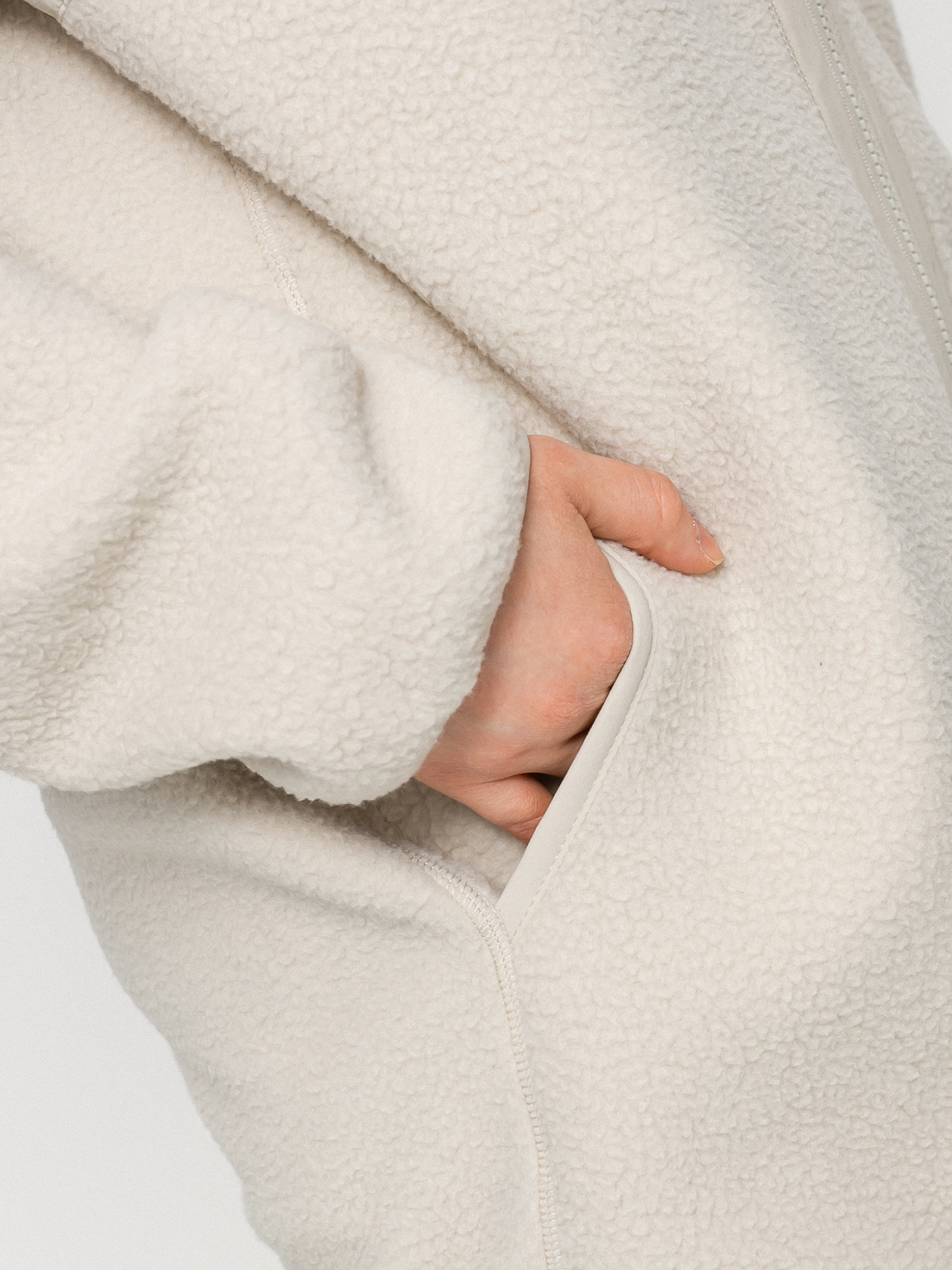 Womens New Balance All Terrain Sweatshirt (timberwolf)