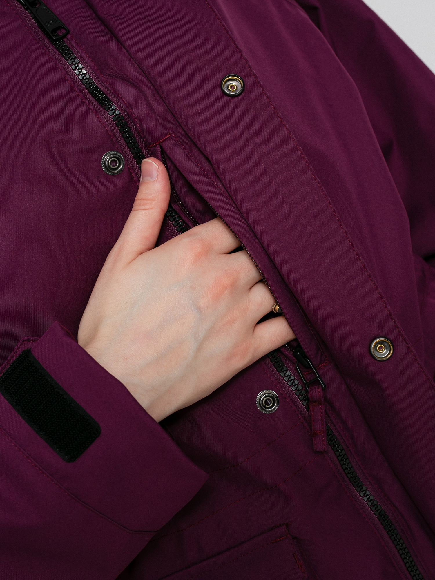 Damen ThirtyTwo Ava Snowboardjacke (deep purple)