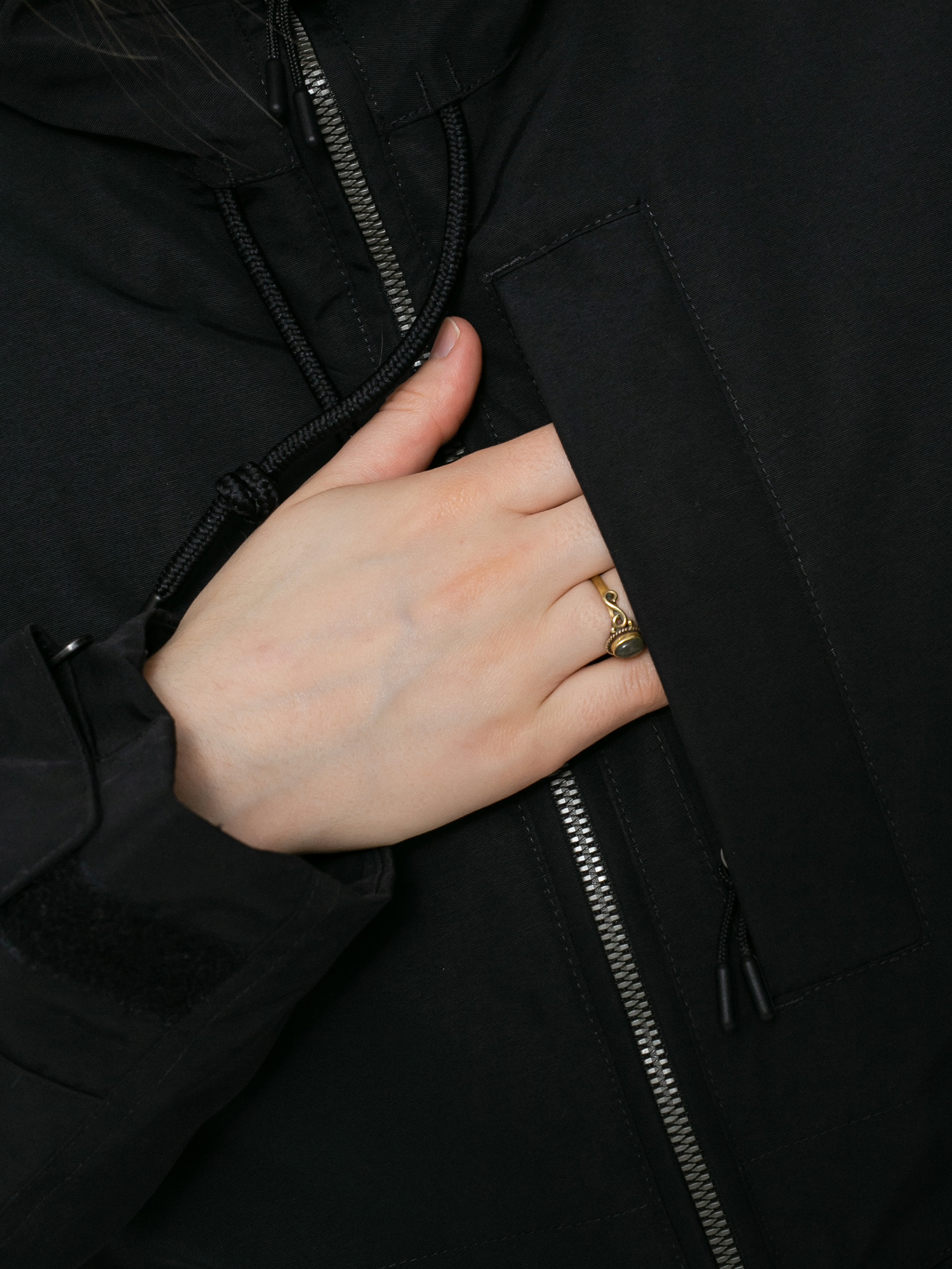 Burton Saxton Parka Jacke Wmn (true black)