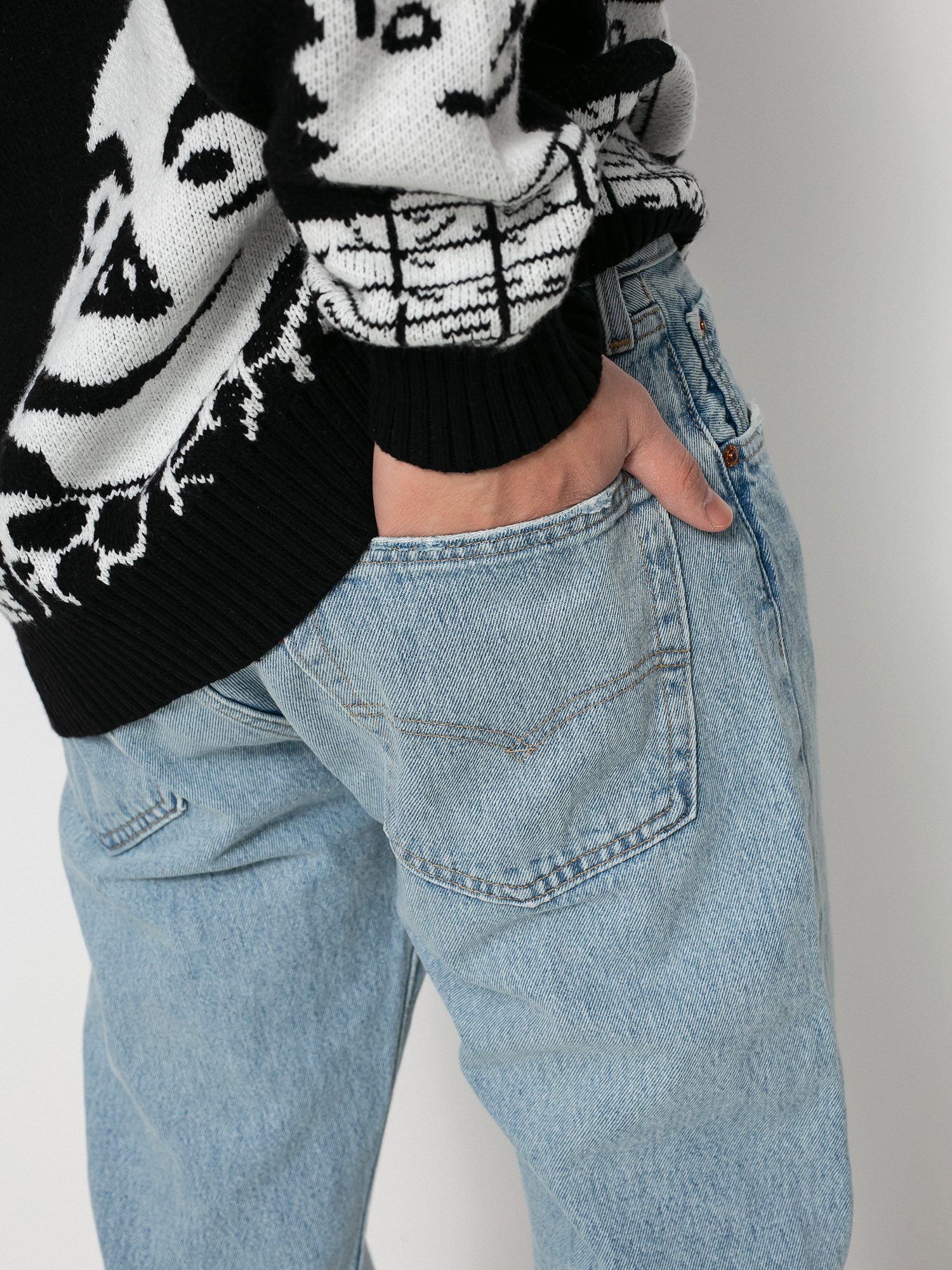 Levi's® 551Z Authentic Straight Pants (beyond contact dx)