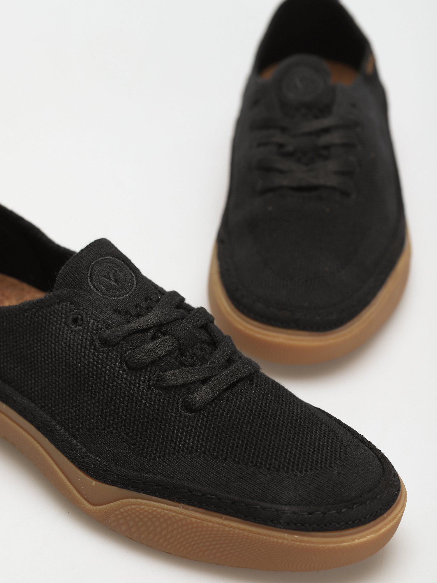 Vans Circle Vee Shoes (black/gum)