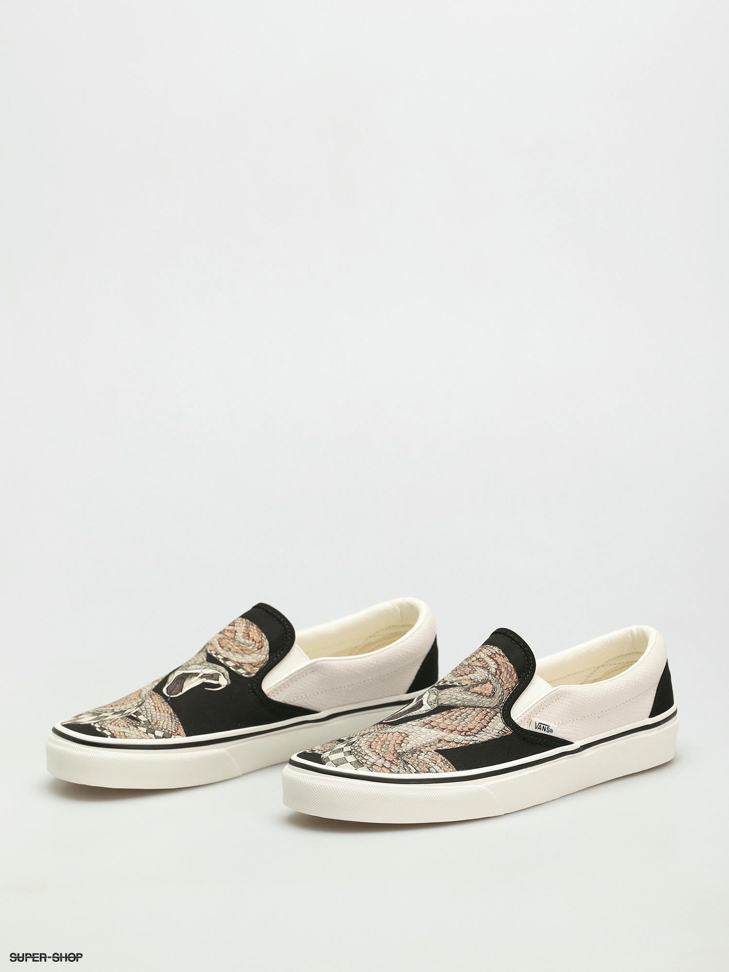 vans classic slip ons black