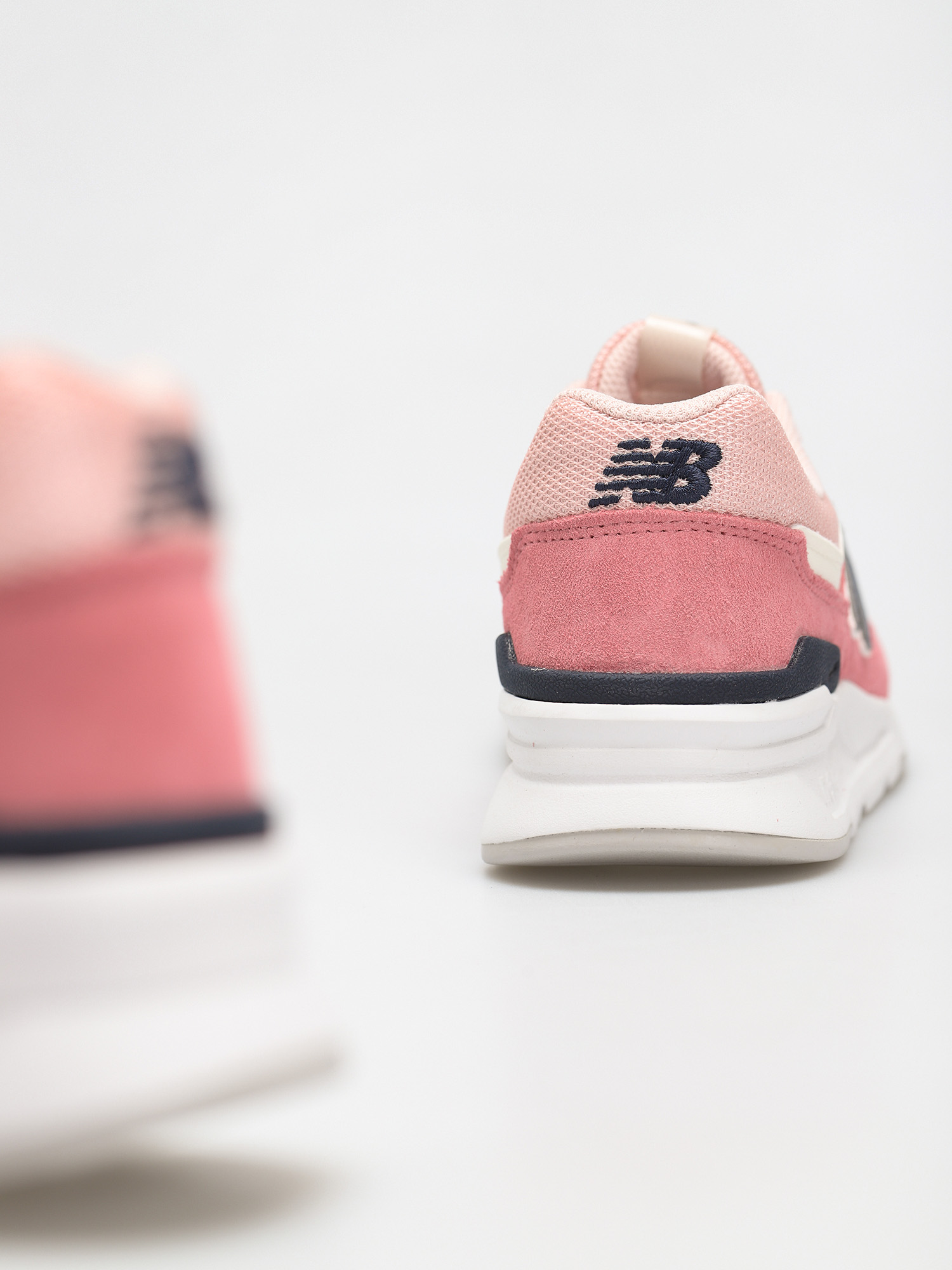 New Balance 997 Shoes Wmn (pink haze)