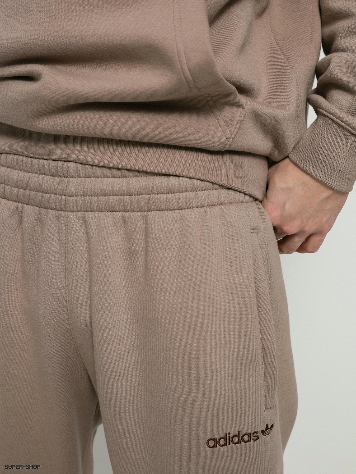 adidas Originals TRF Linear Pants (chalky brown) | Turnhosen