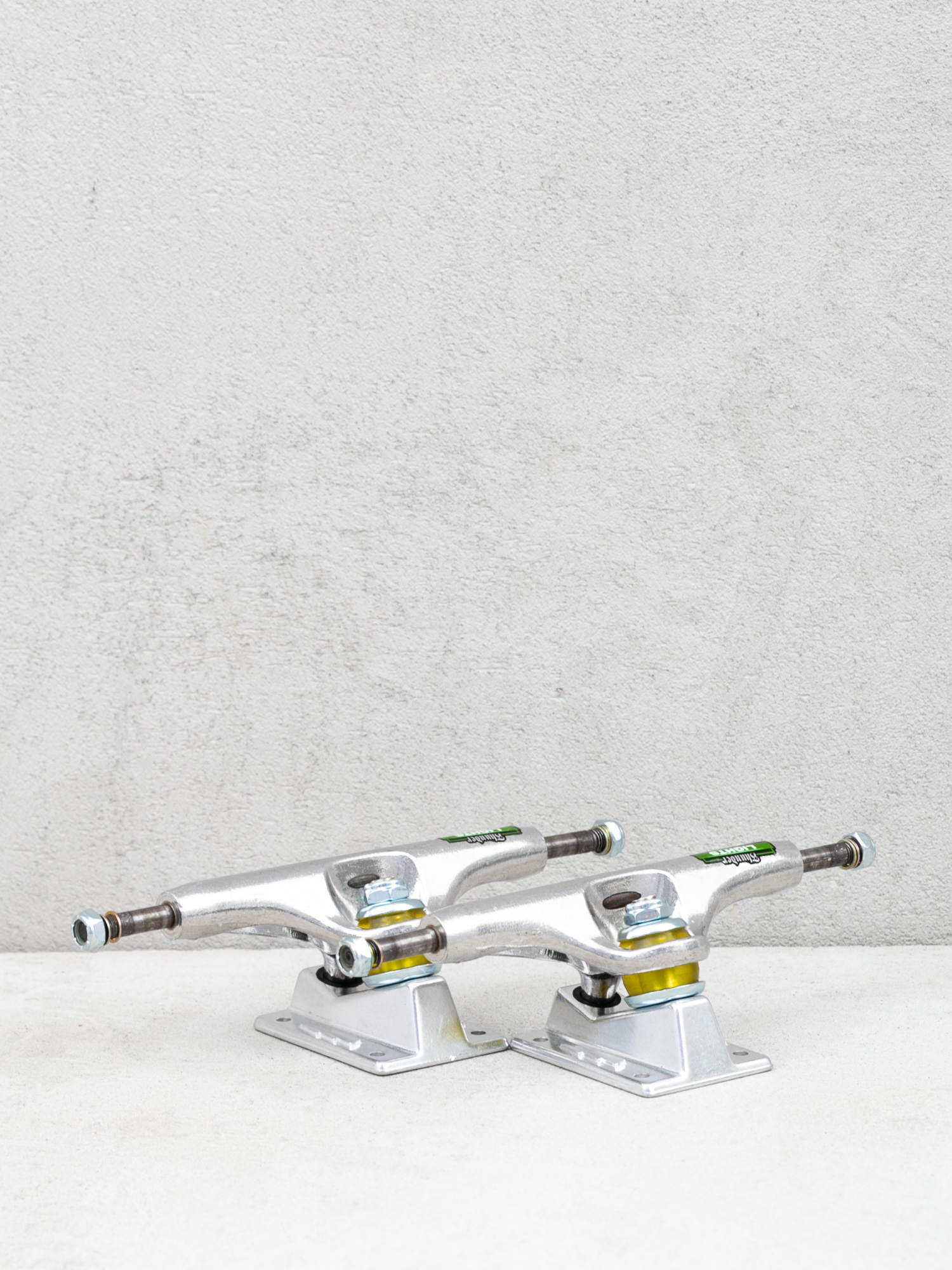 Thunder Lights Polished II Trucks (silver/yellow)