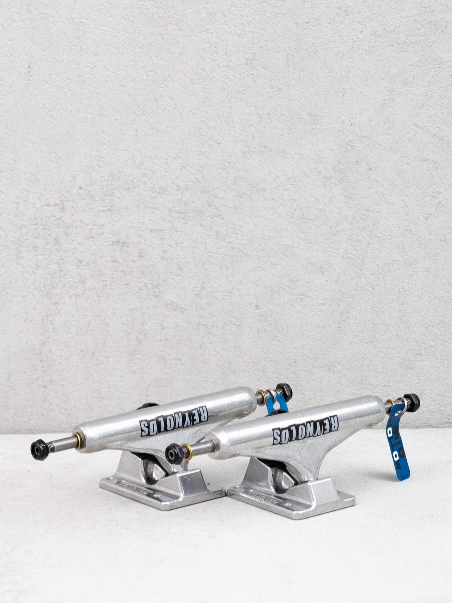 Independent Hollow Reynolds Block Mid Std Trucks (silver)