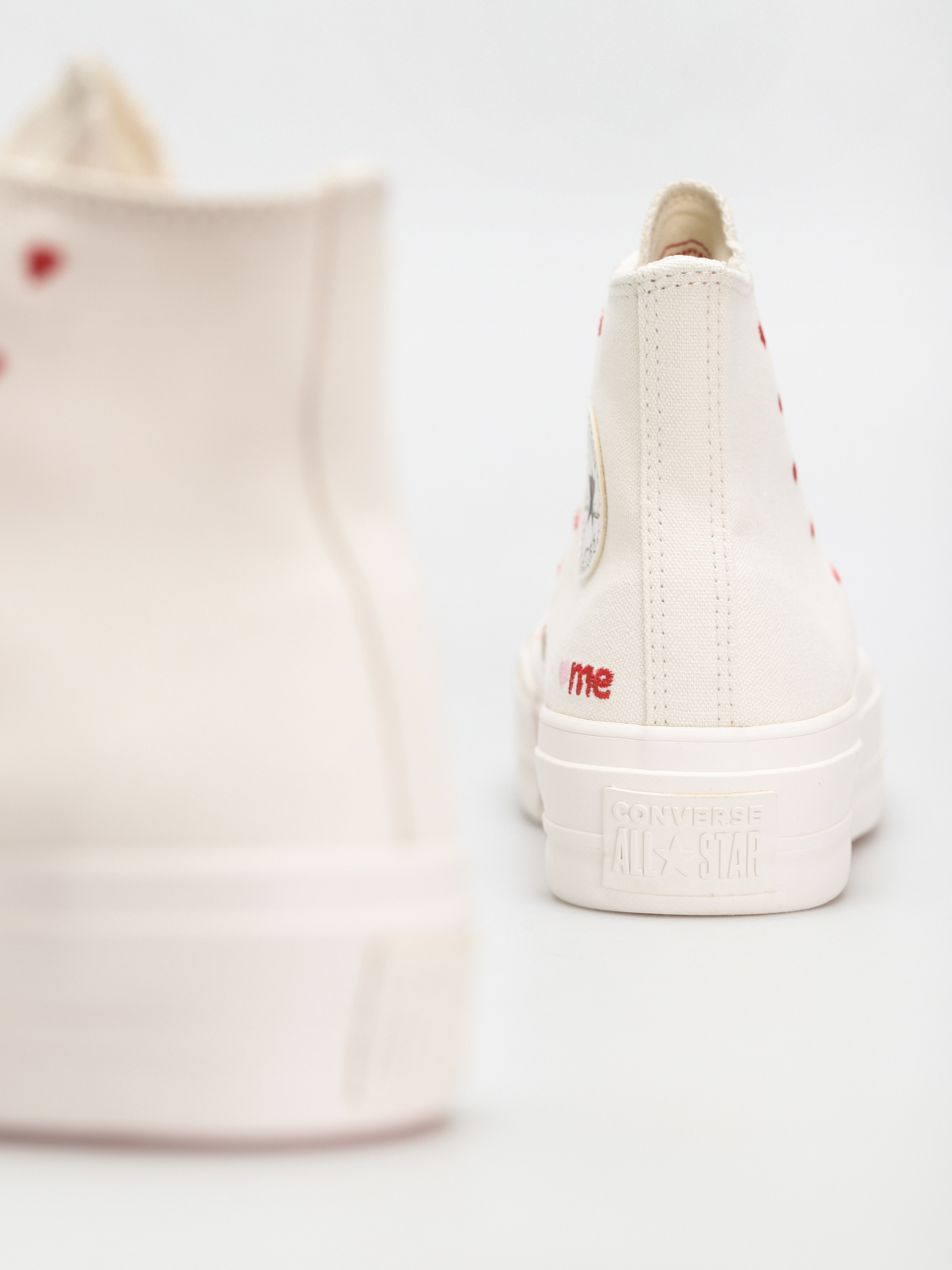 Converse Chuck Taylor All Star Lift Hi Shoes Wmn (vintage white/university red/cherry blossom)