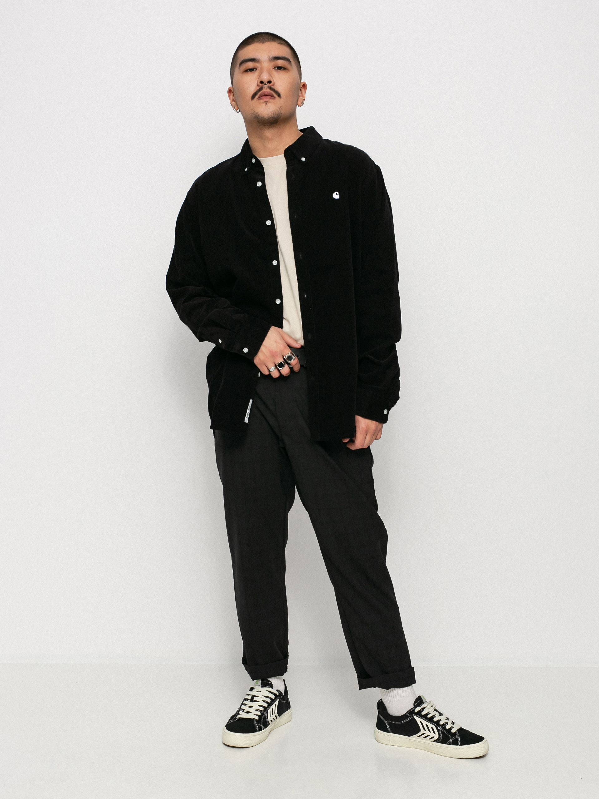 Carhartt WIP Madison Fine Cord Shirt (black/white)