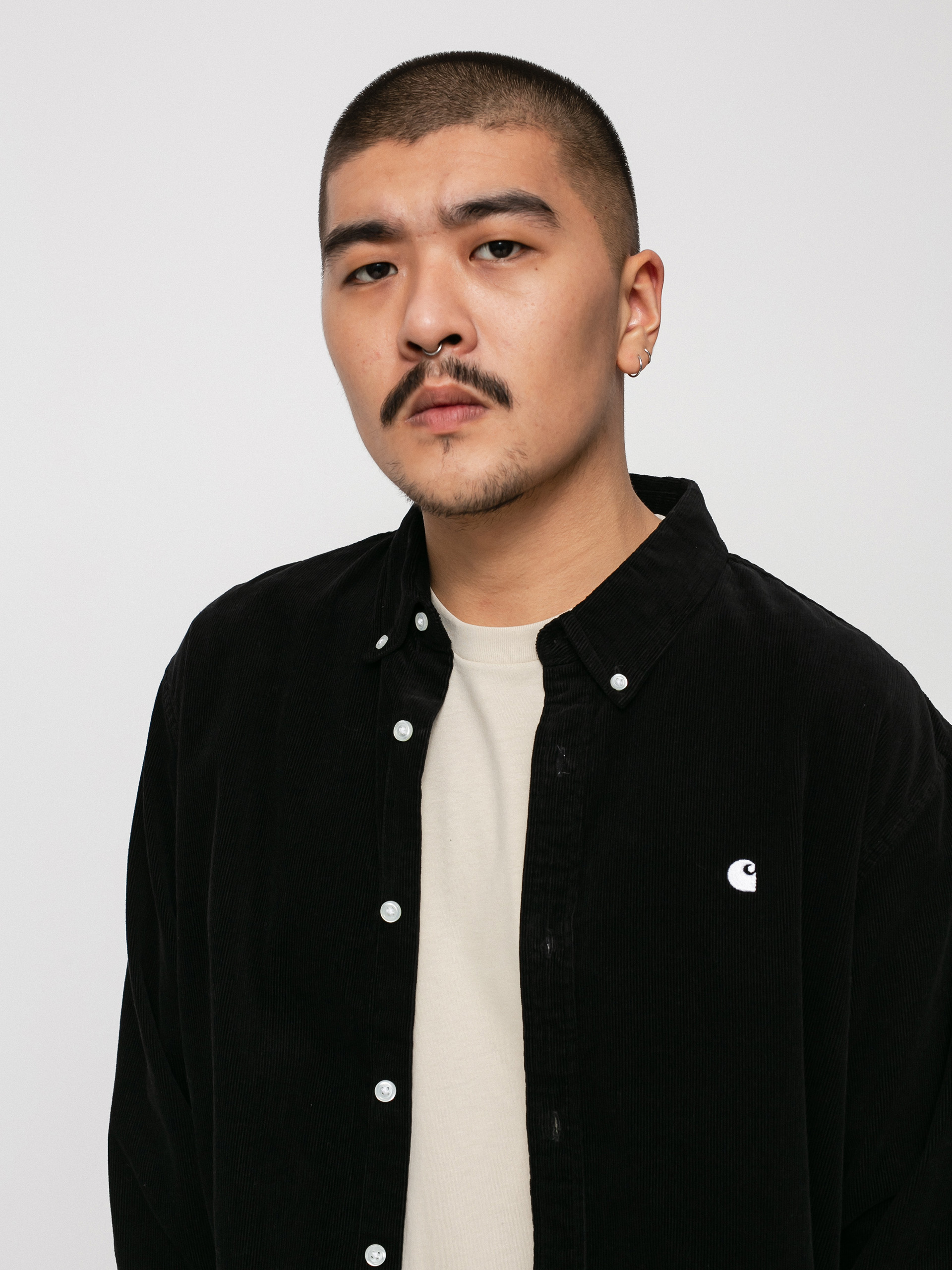 Carhartt WIP Madison Fine Cord Shirt (black/white)