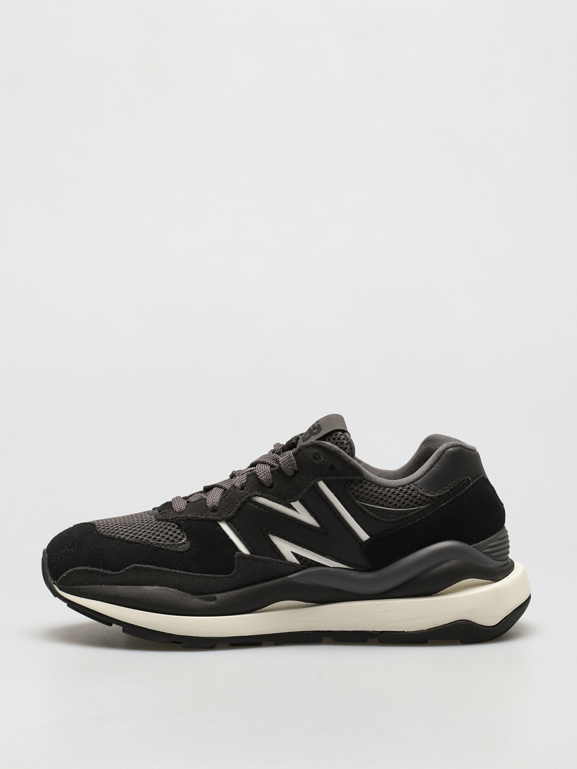 New Balance 5740 Shoes Wmn (black)