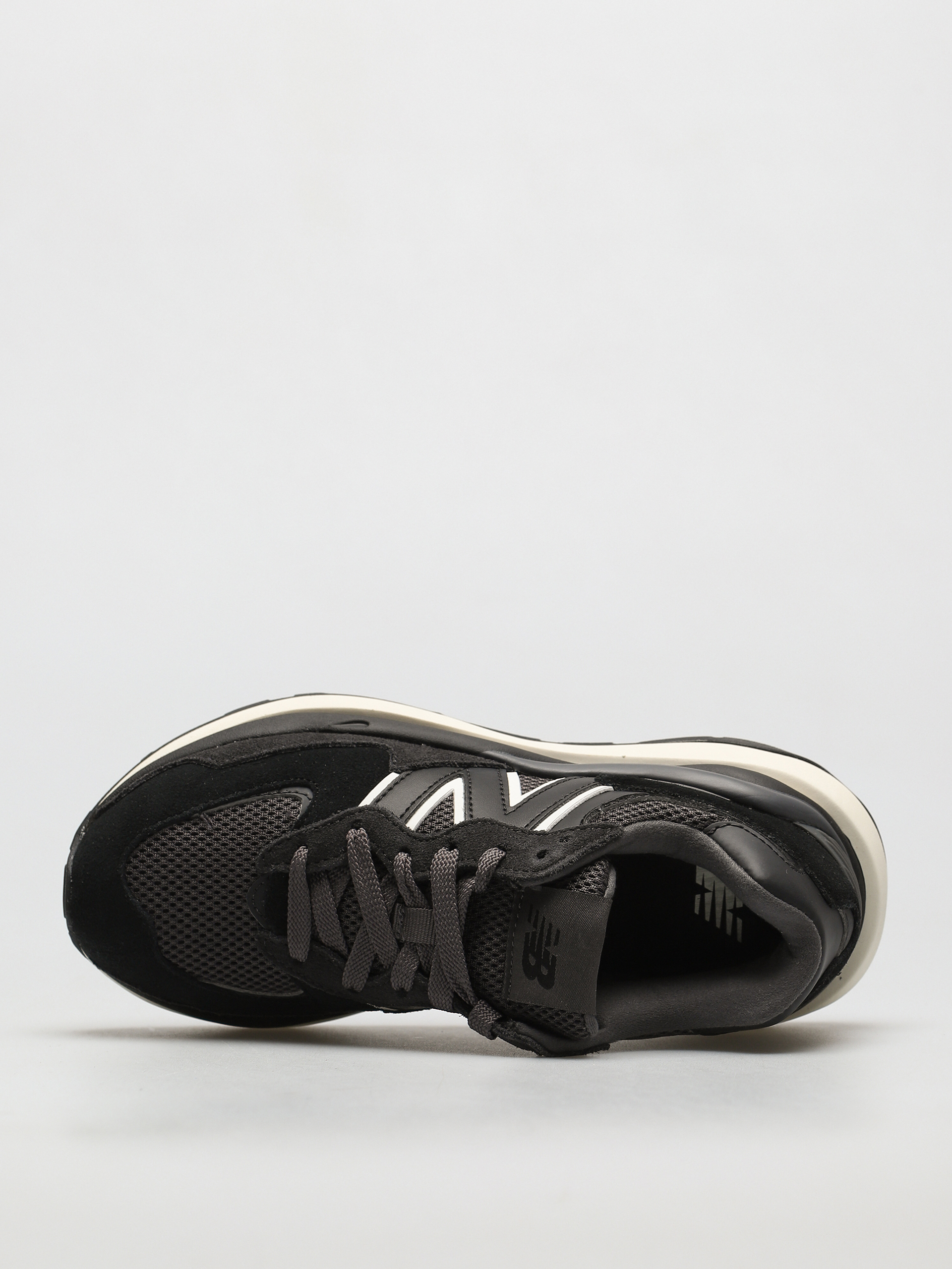 New Balance 5740 Shoes Wmn (black)