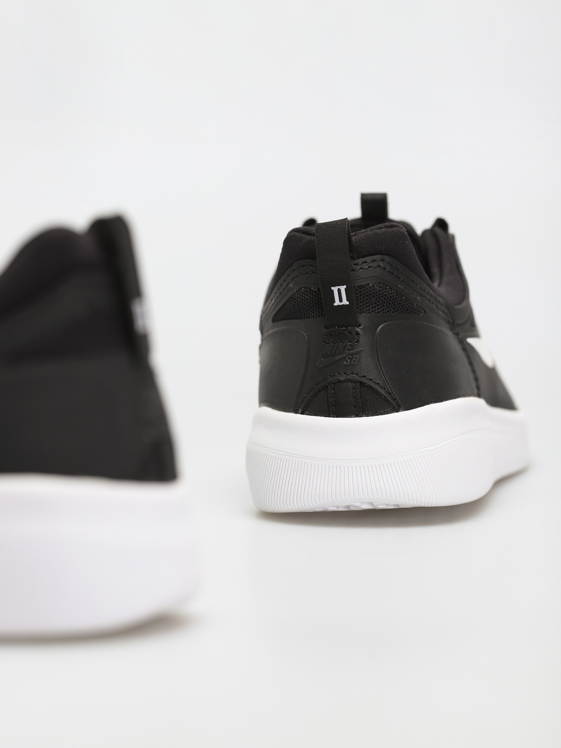 Nike SB Nyjah Free 2 Schuhe (black/white black black)