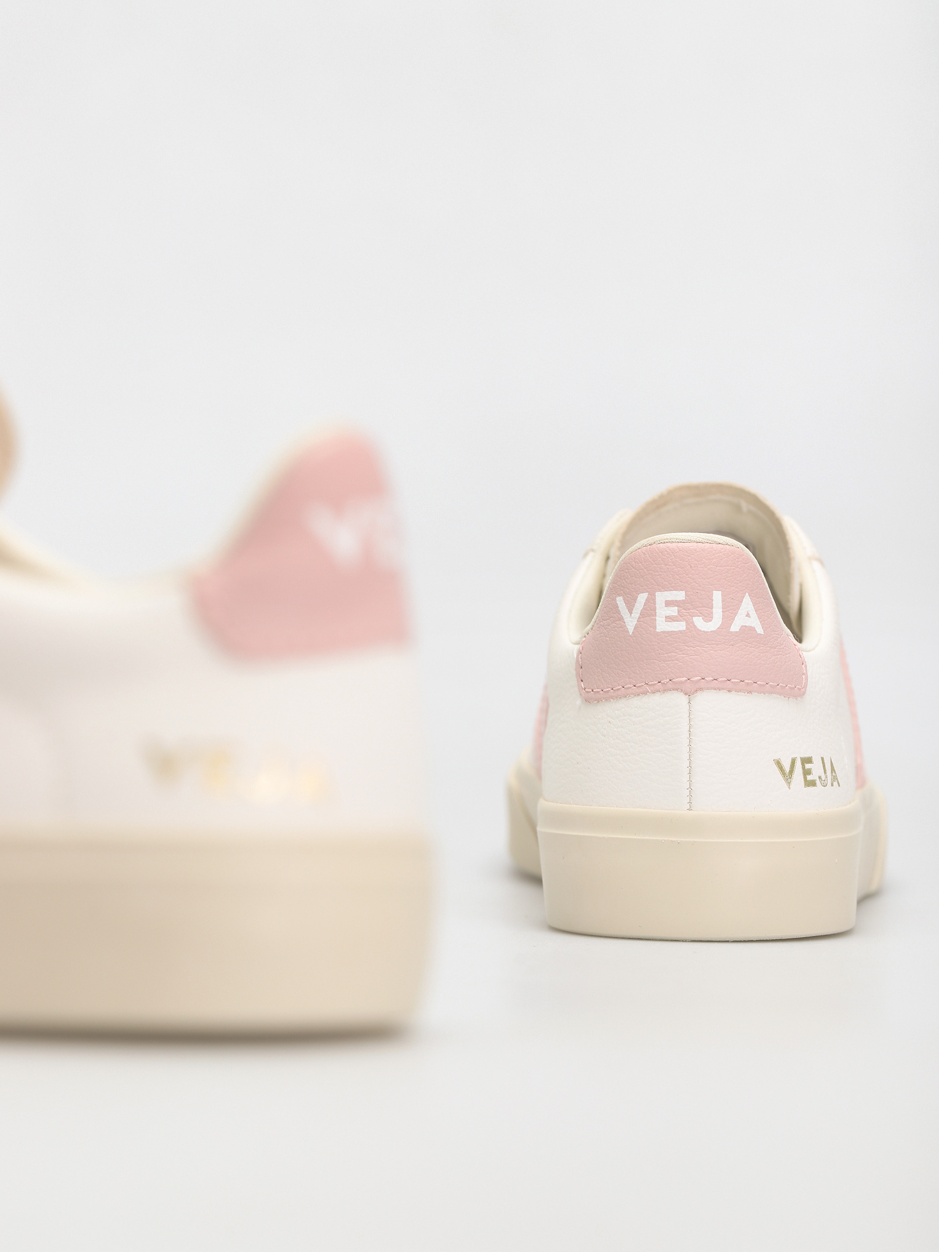 Veja Campo Shoes Wmn (extra white petale)
