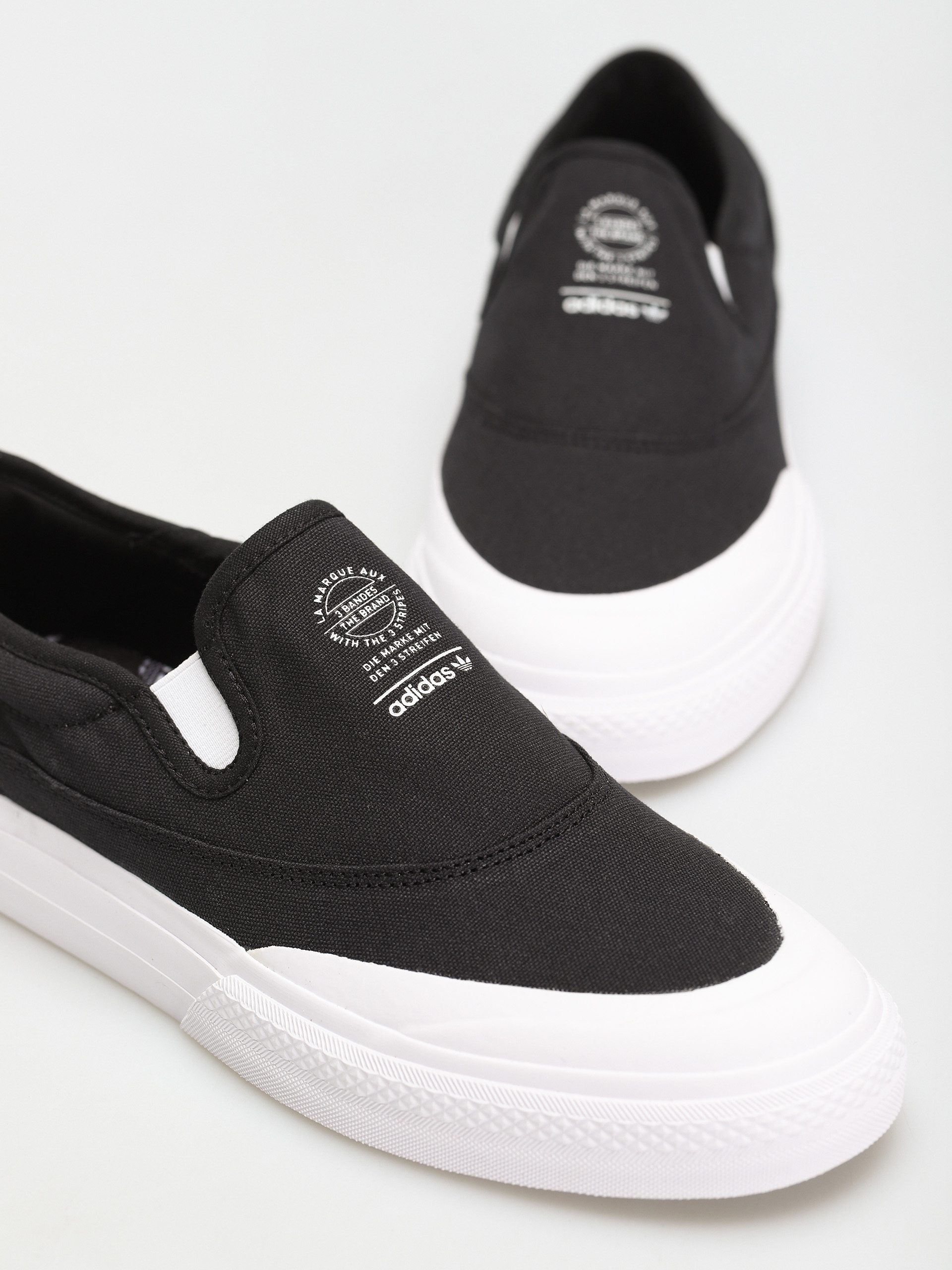 adidas Originals Nizza Rf Slip Shoes (cblack/cblack/ftwwht)