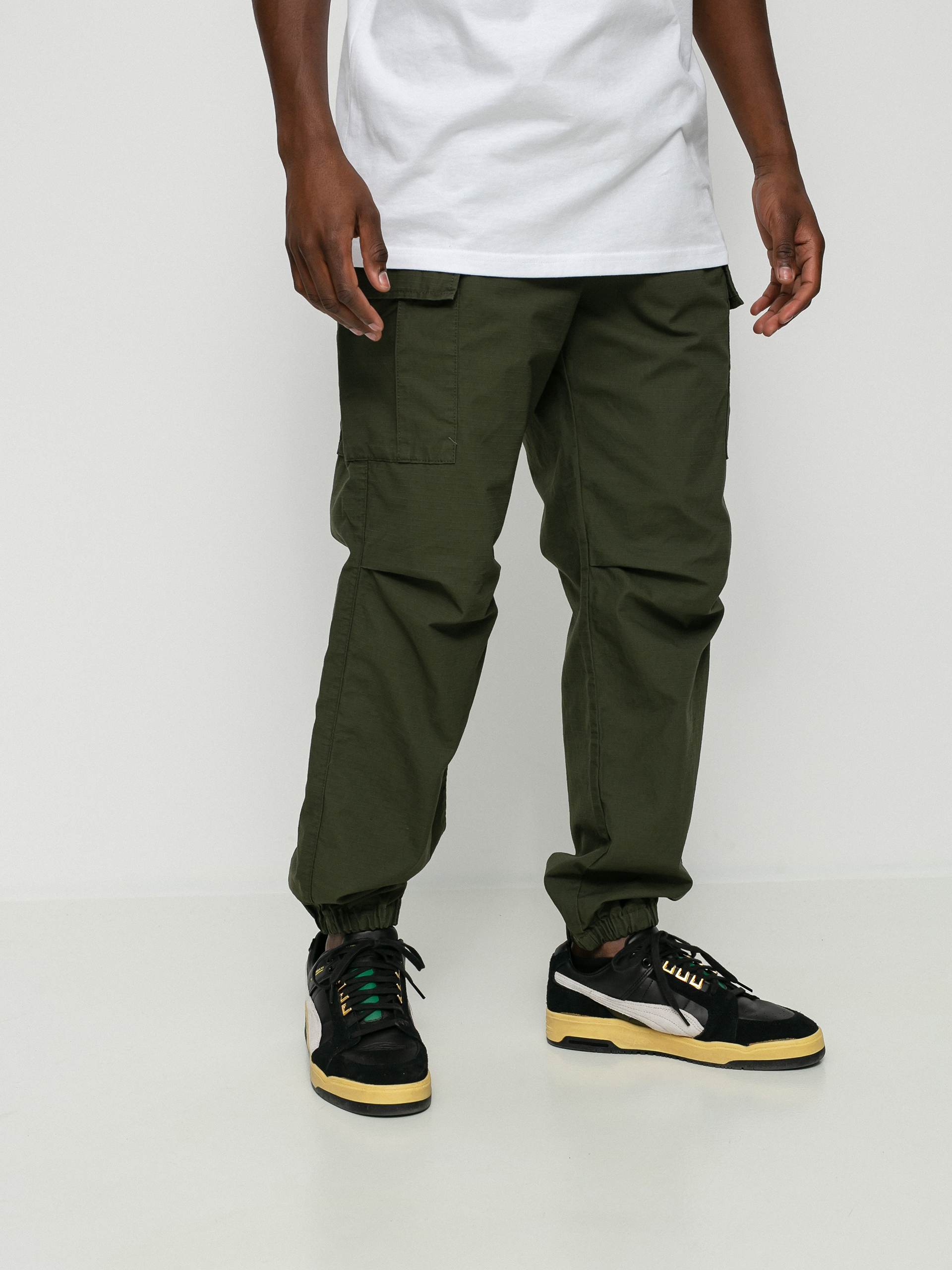 Carhartt WIP Cargo Jogger Pants - green (cypress)